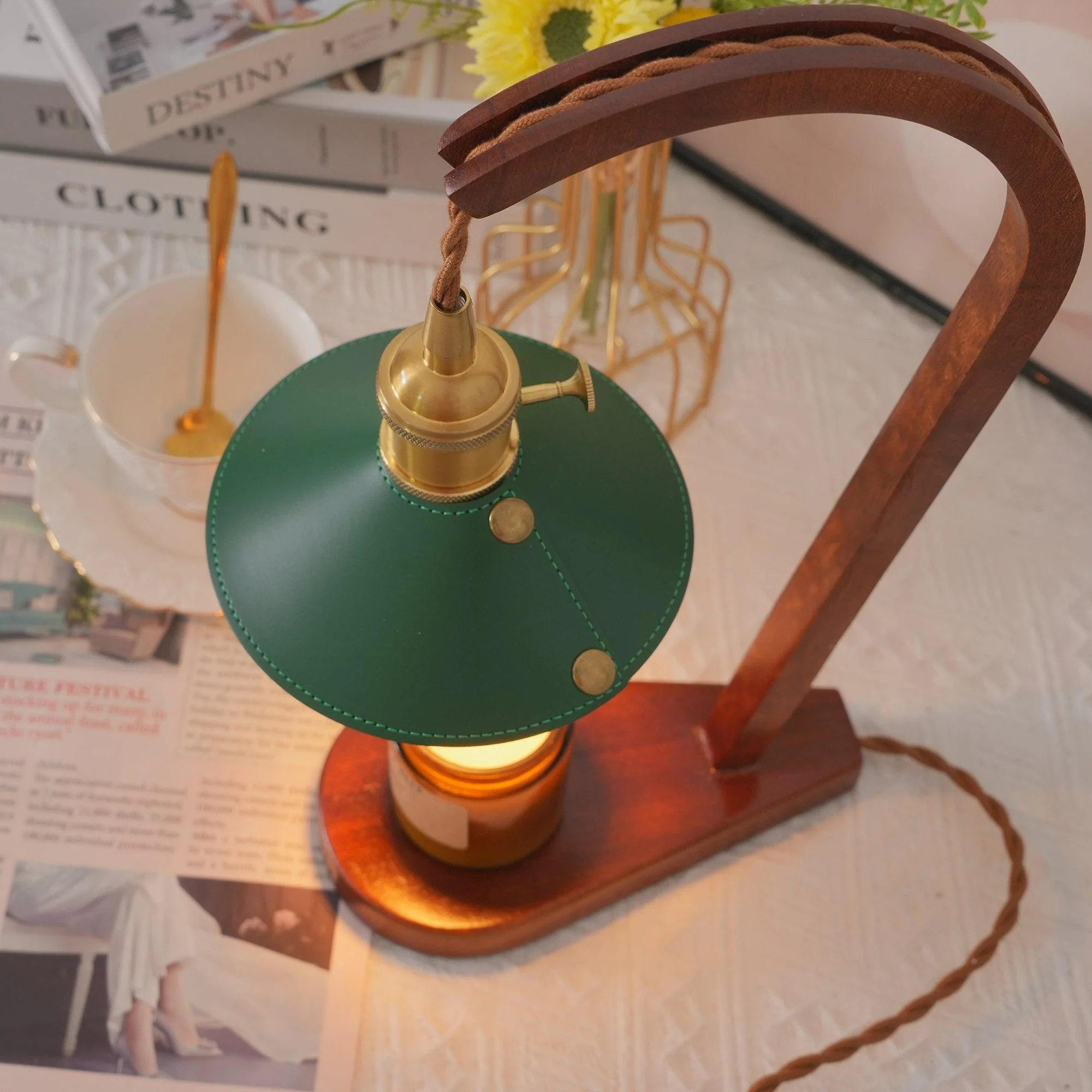 Diosa Table Lamp - Image 3