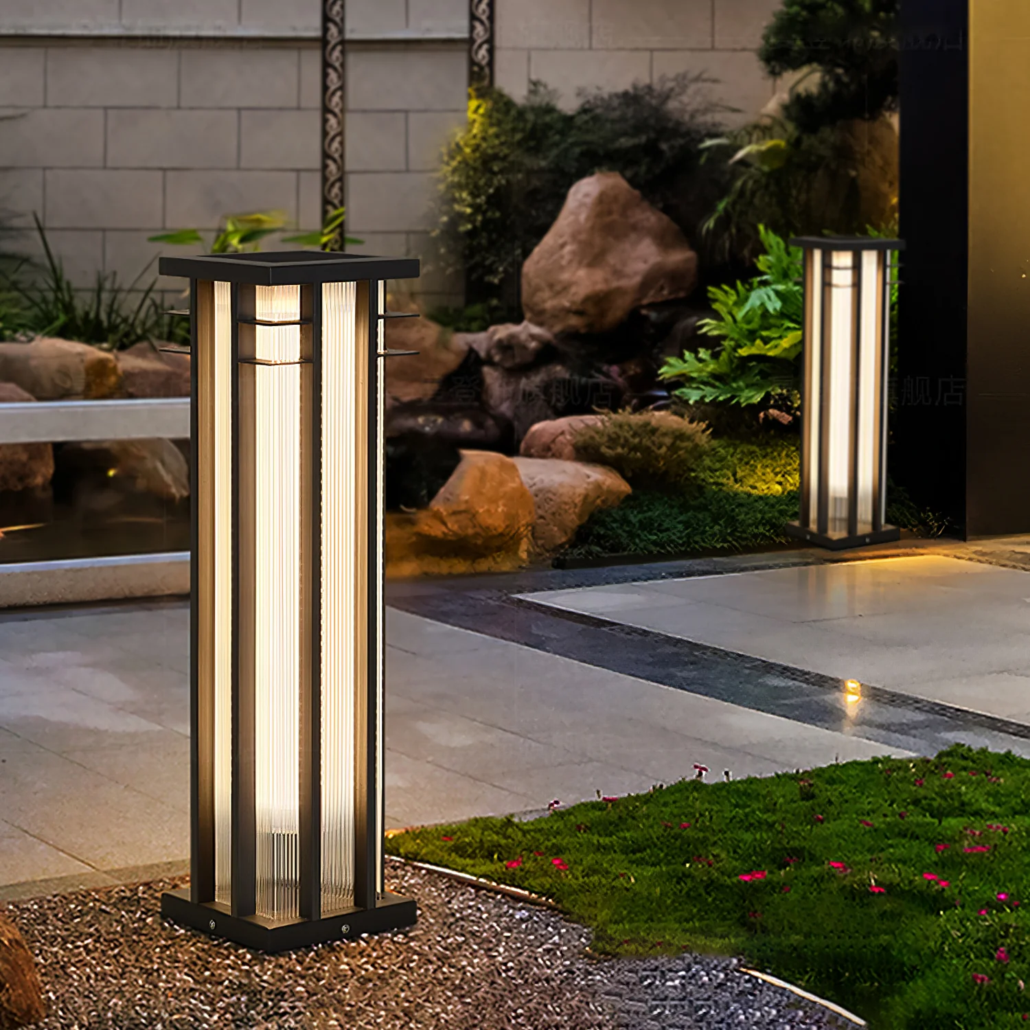 Double Axis Outdoor Post Lamp - Image 3