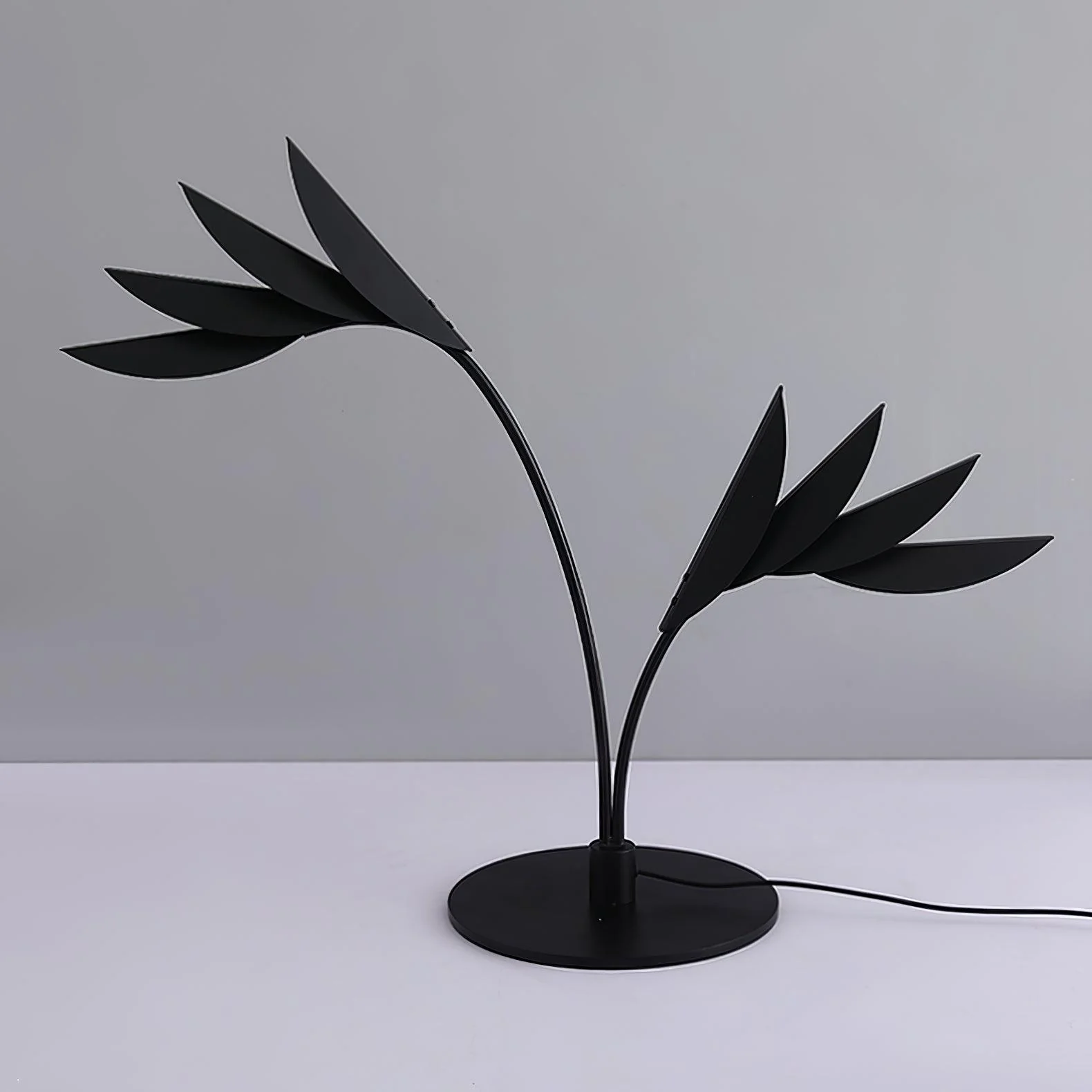 Double Leaf Table Lamp - Image 5