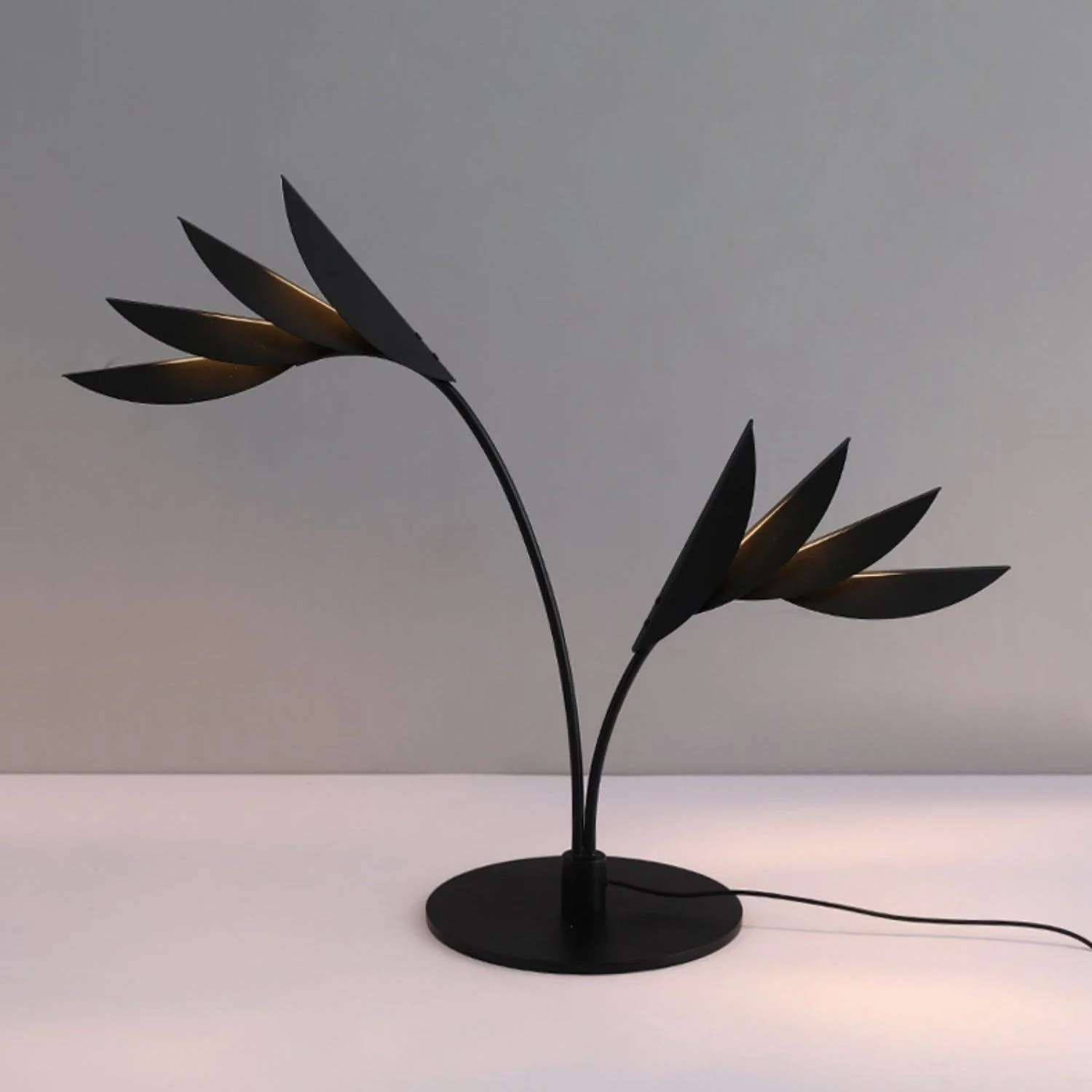 Double Leaf Table Lamp - Image 6