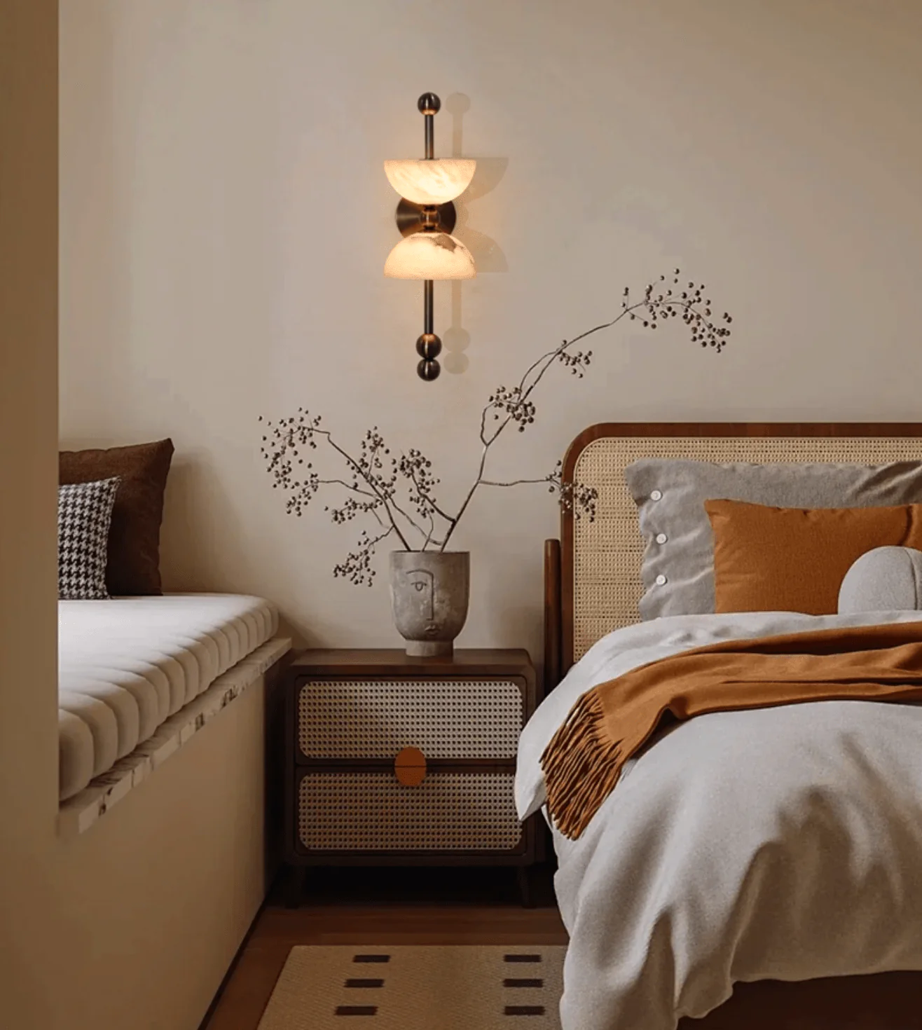 Duo Alabaster Wall Lamp - Image 3