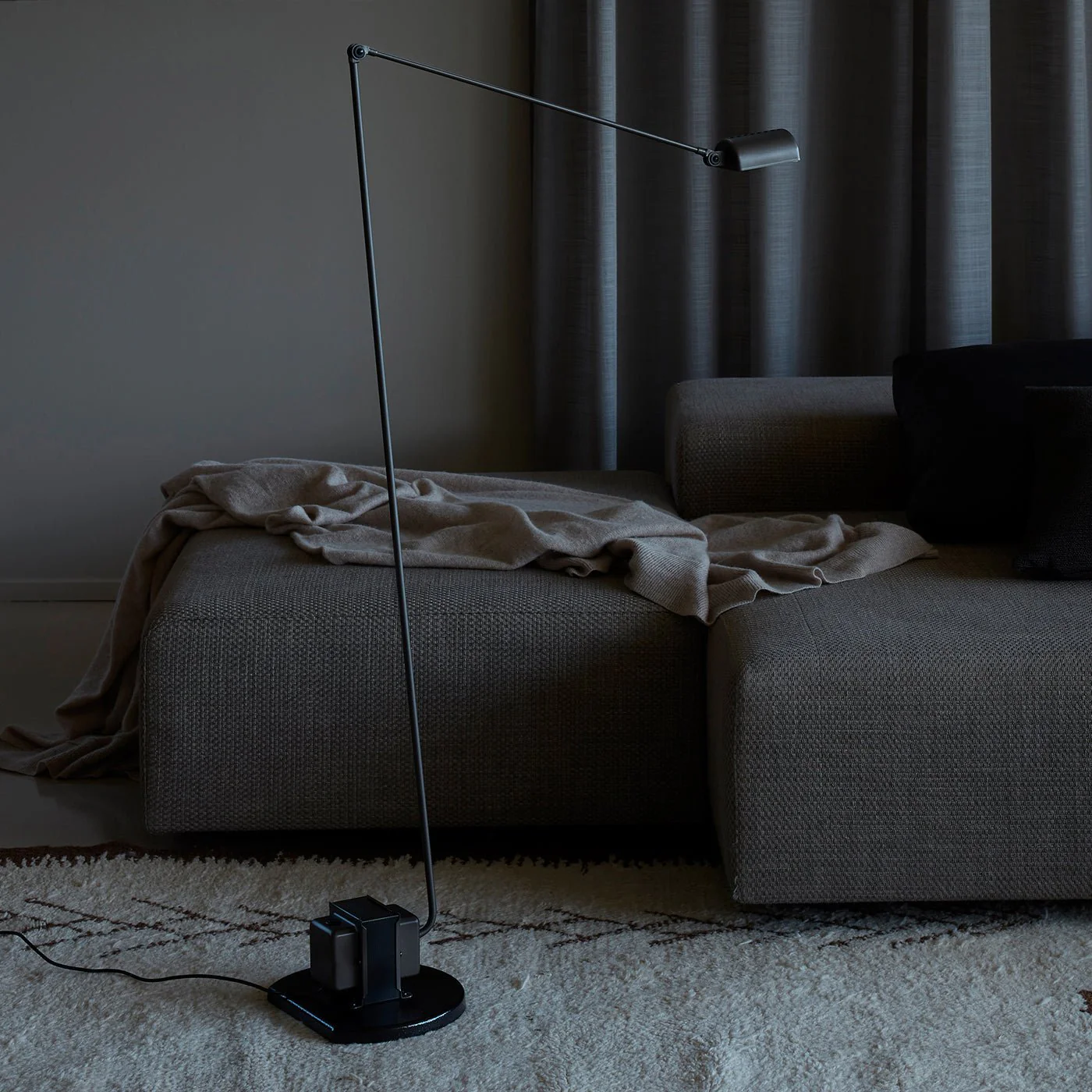 Dynamo Floor Lamp - Image 11