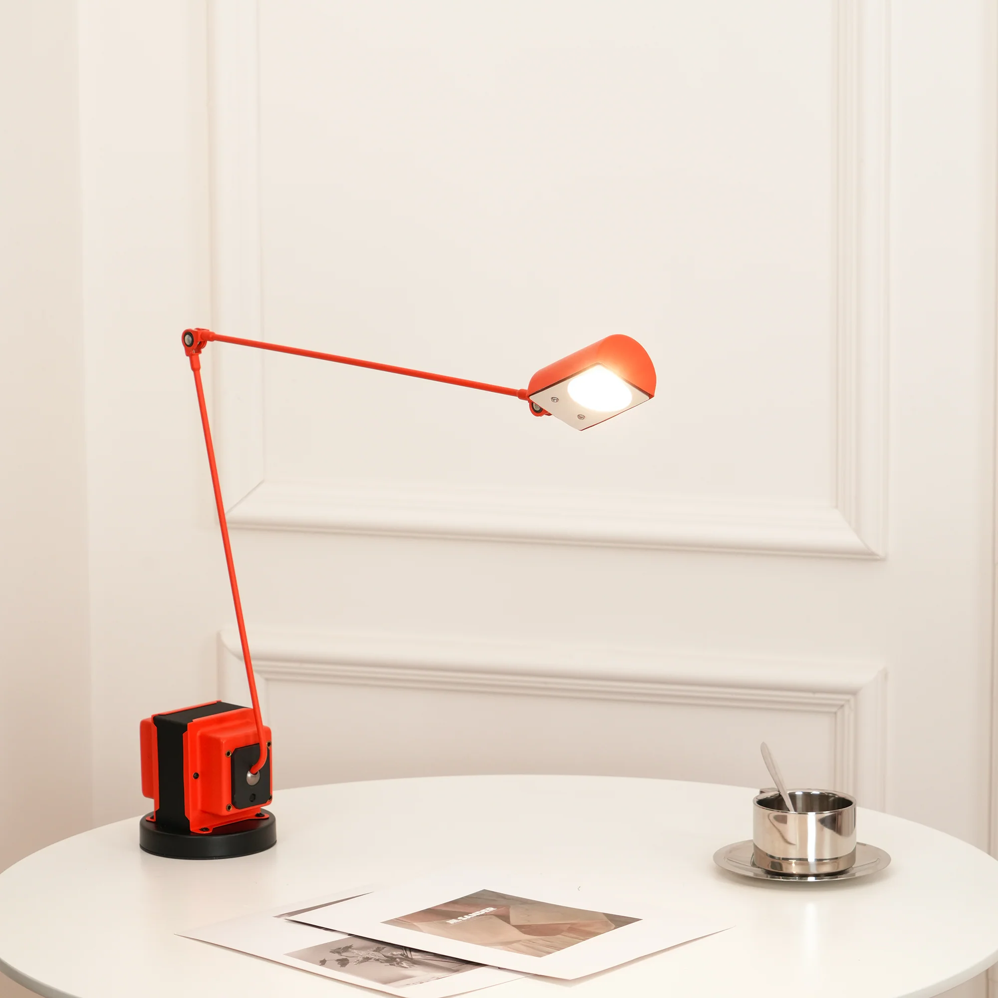 Dynamo Table Lamp - Image 10
