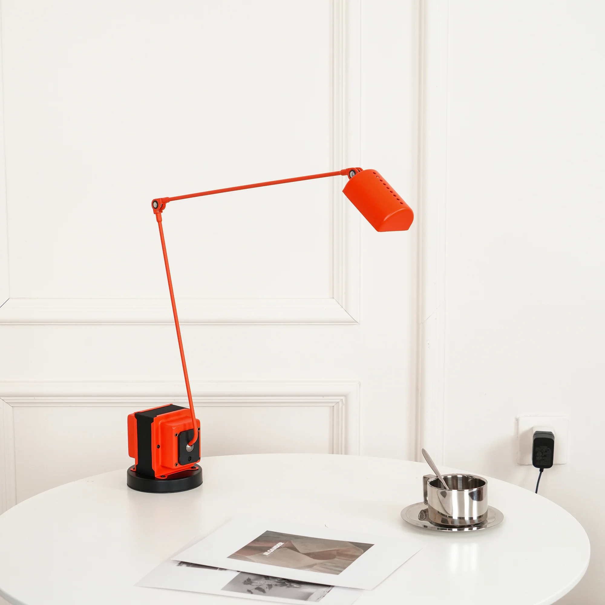 Dynamo Table Lamp - Image 11