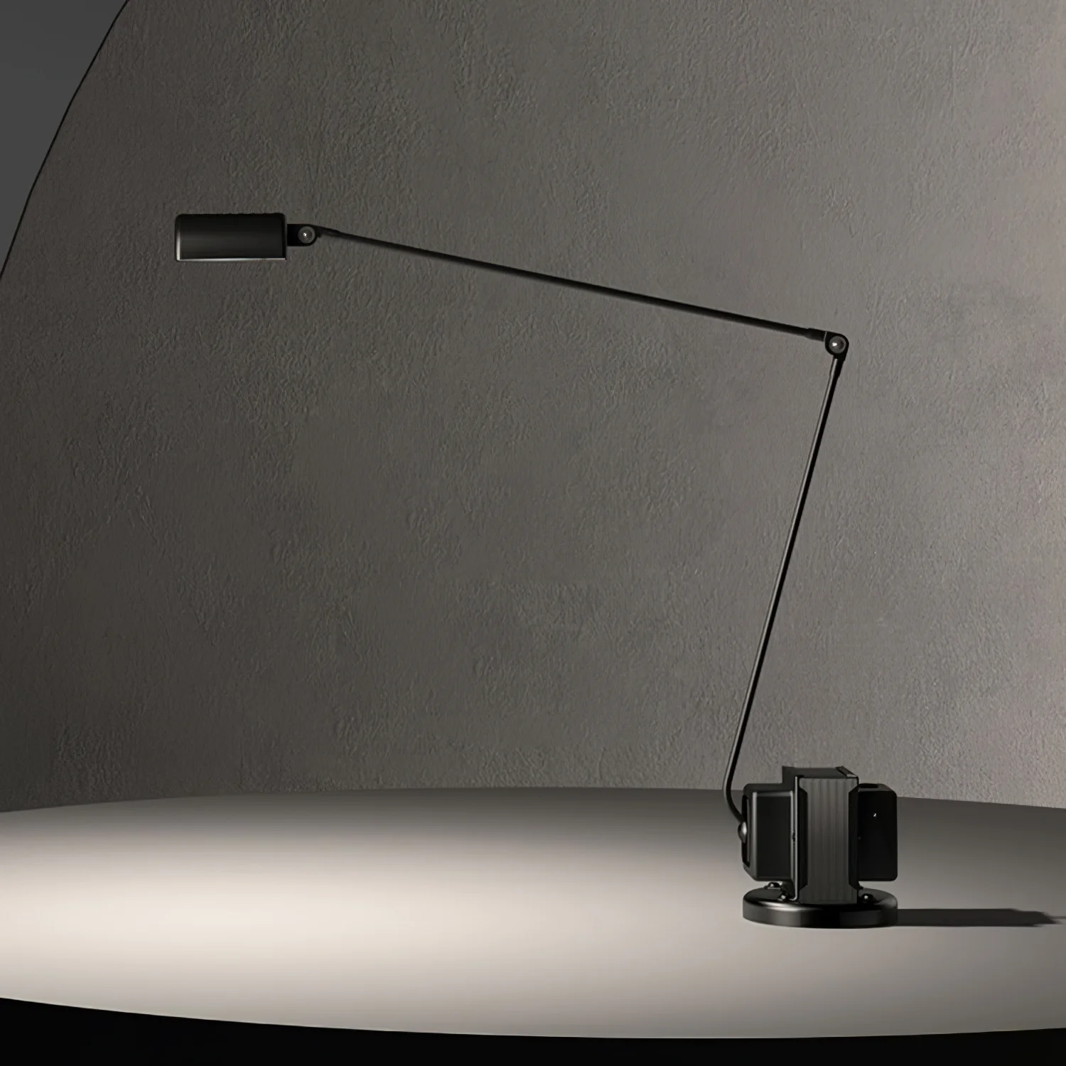 Dynamo Table Lamp - Image 23