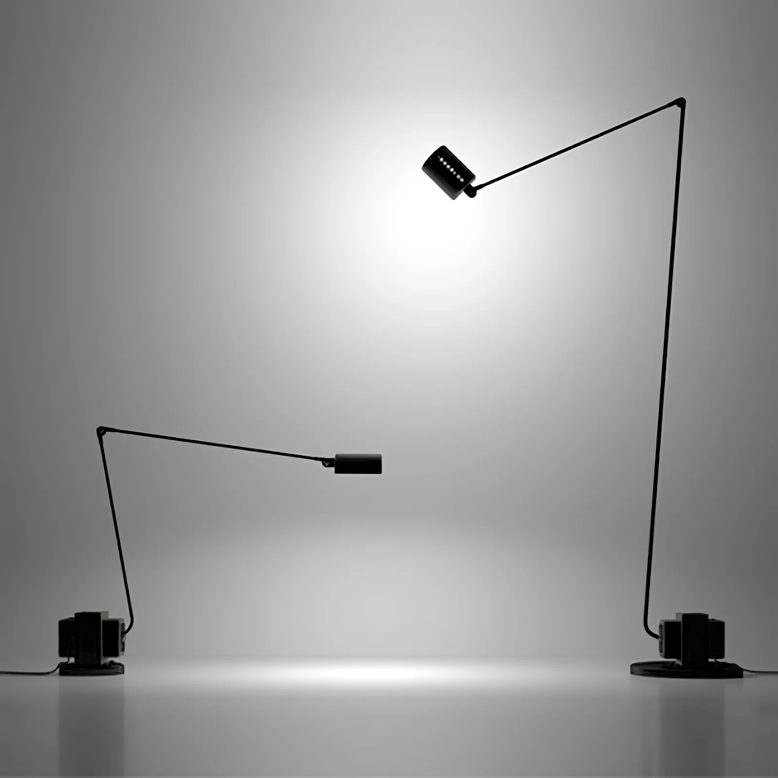 Dynamo Table Lamp - Image 30