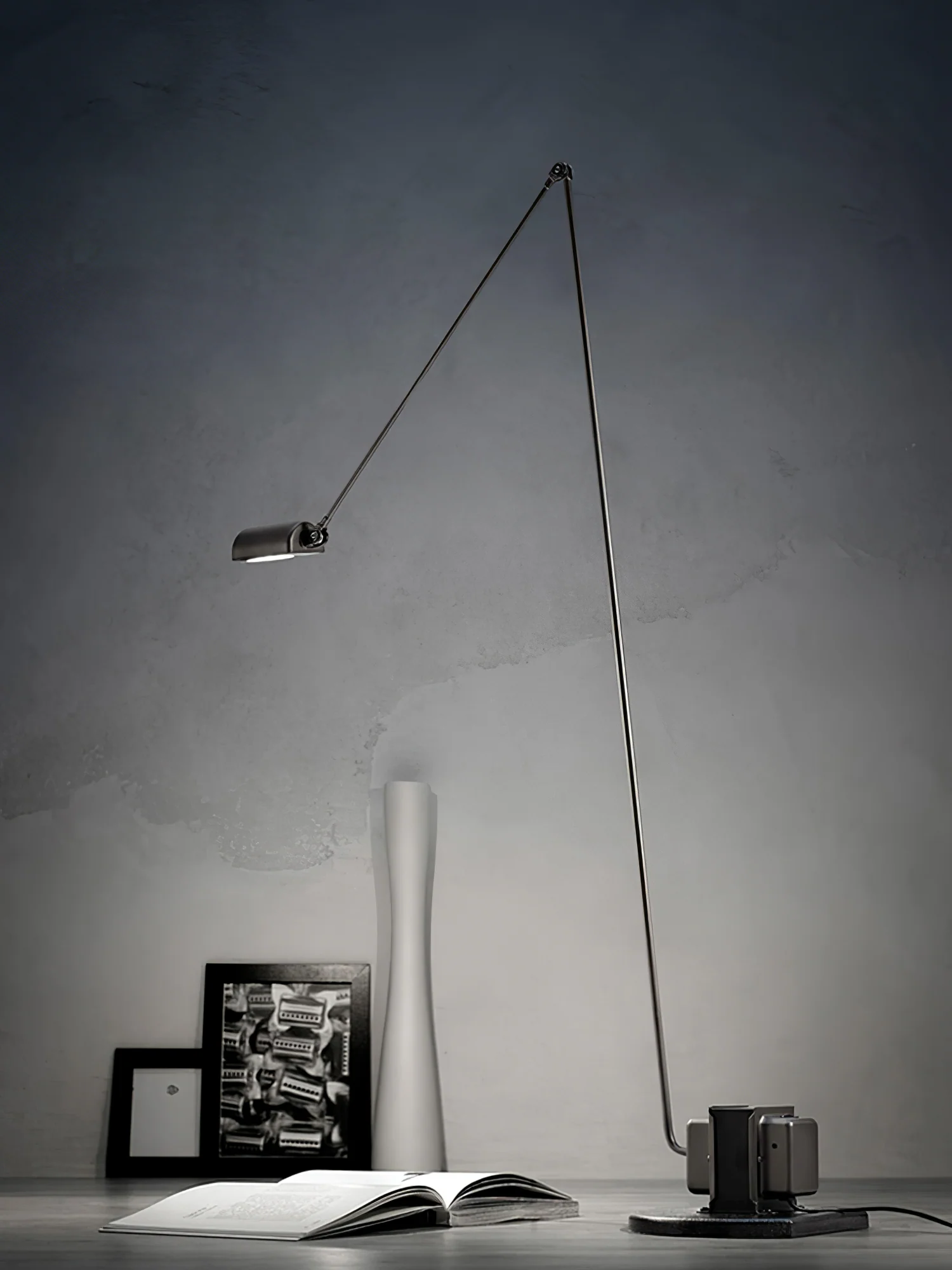 Dynamo Table Lamp - Image 35