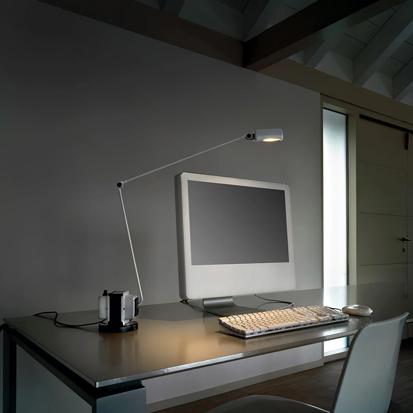 Dynamo Table Lamp - Image 42