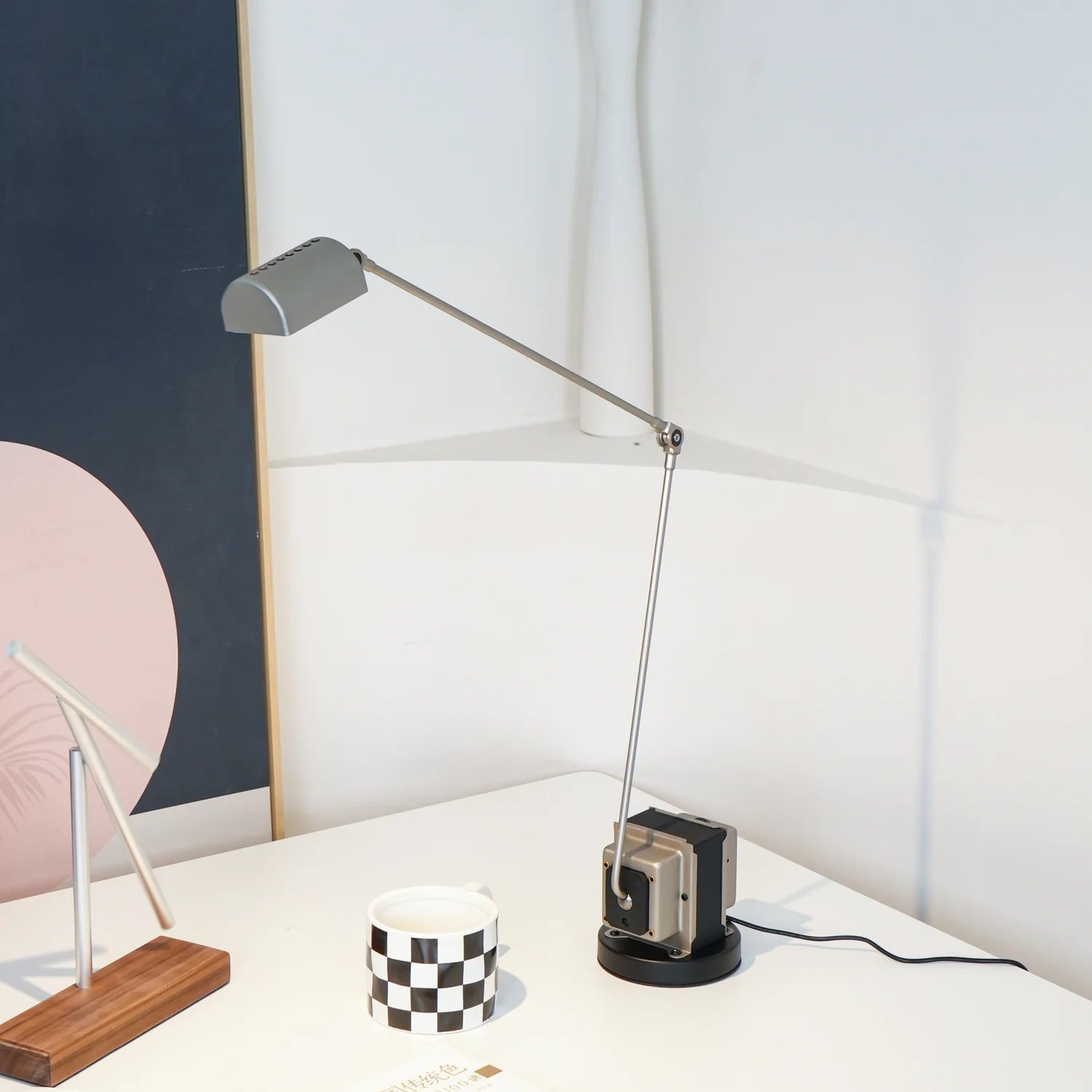 Dynamo Table Lamp - Image 93