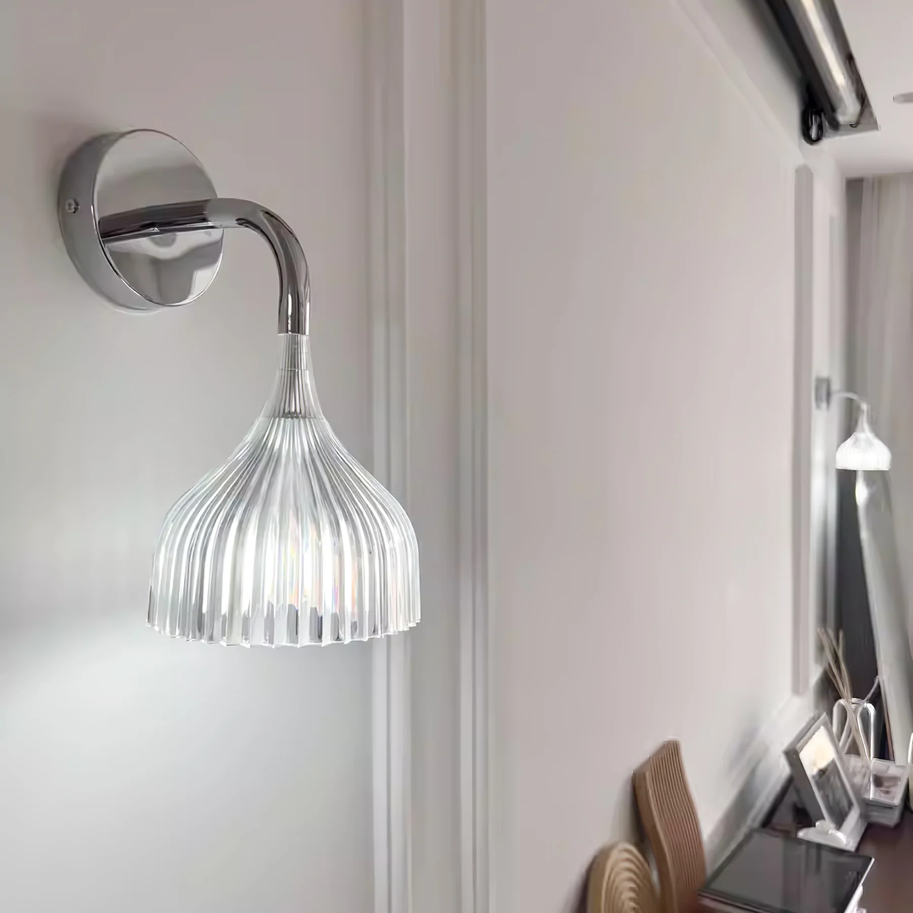 E Wall Lamp - Image 13