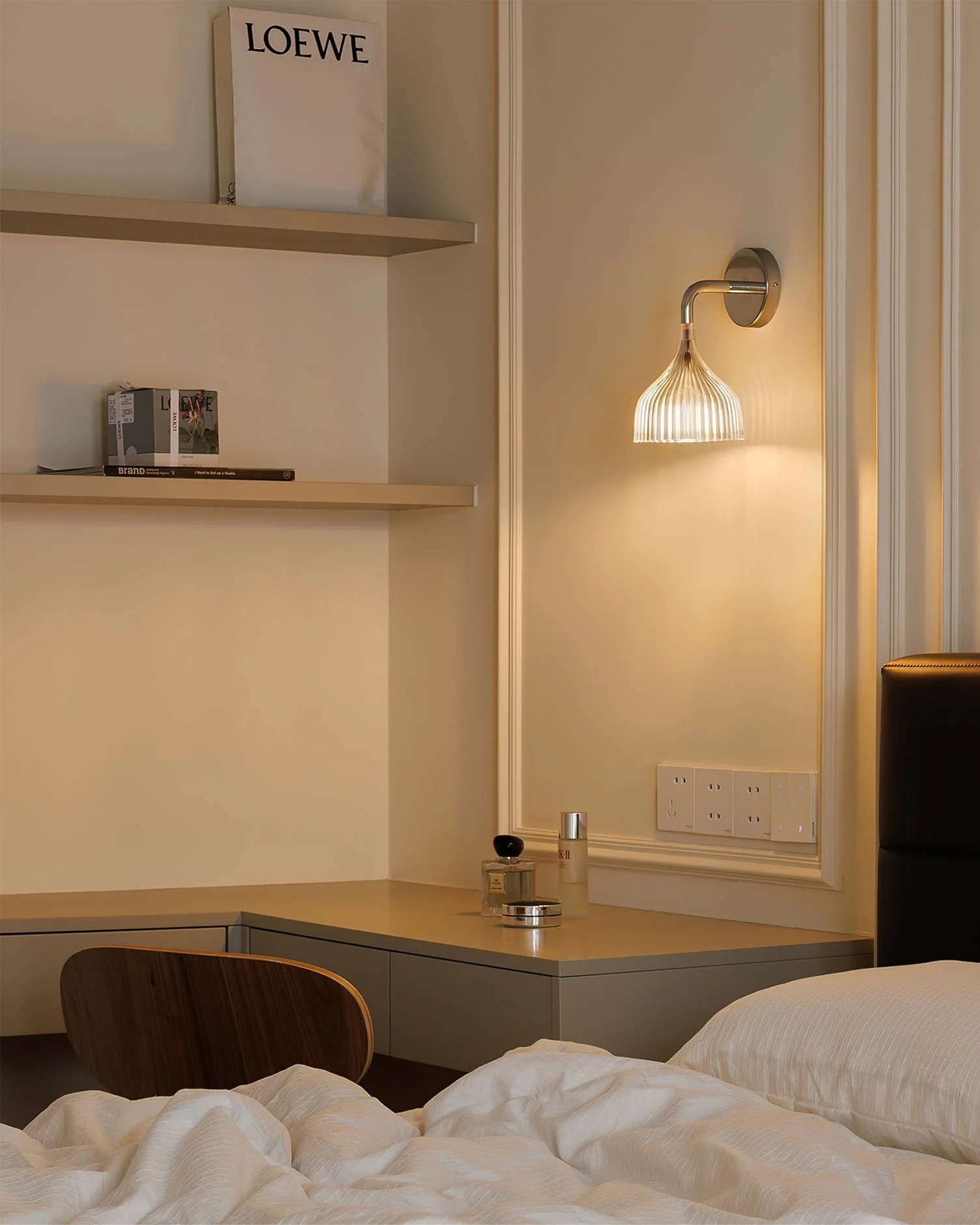 E Wall Lamp - Image 23