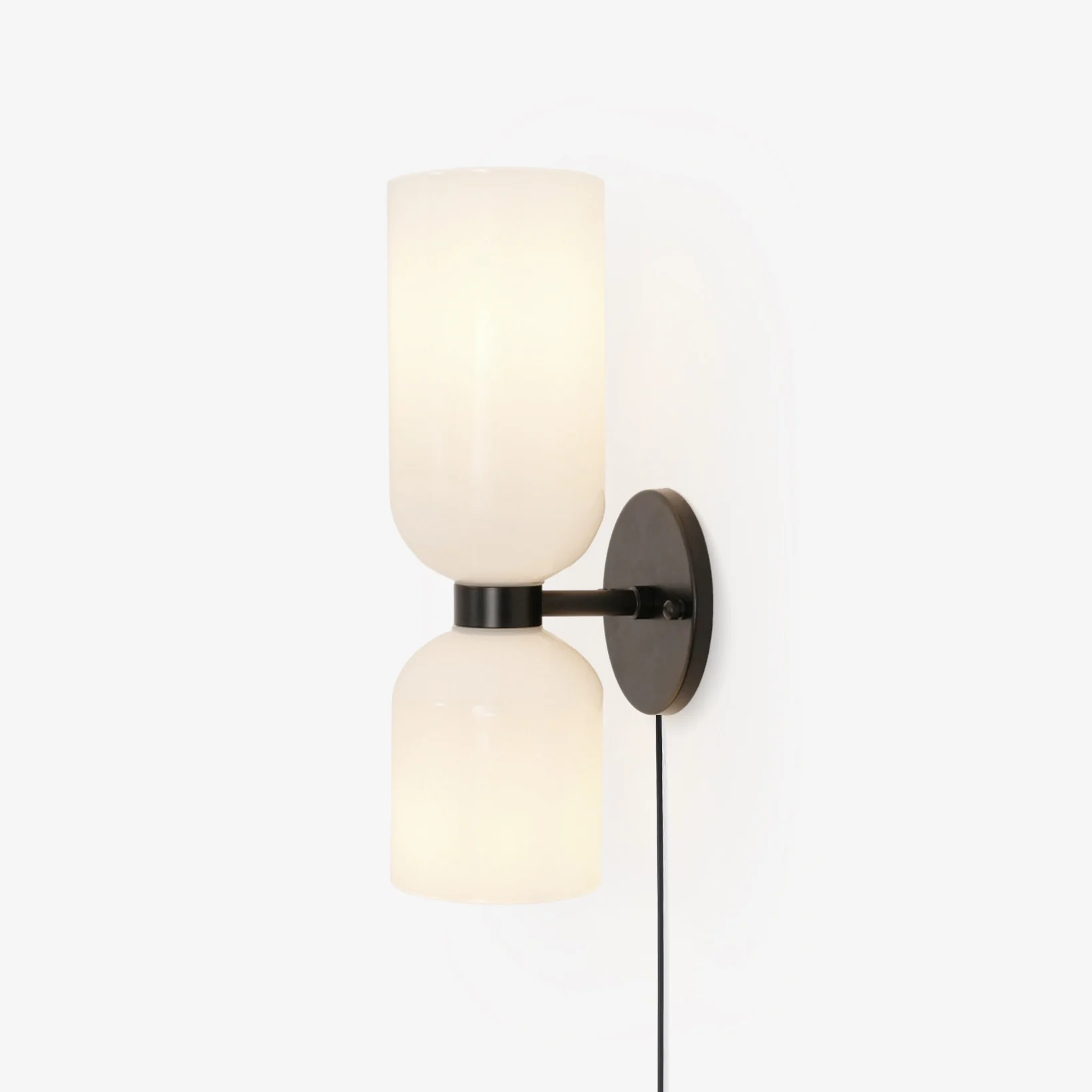 Edie Plug-In Wall Lamp - Image 19