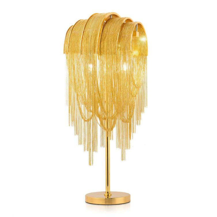 Chains Tassel Table Lamp - Image 4