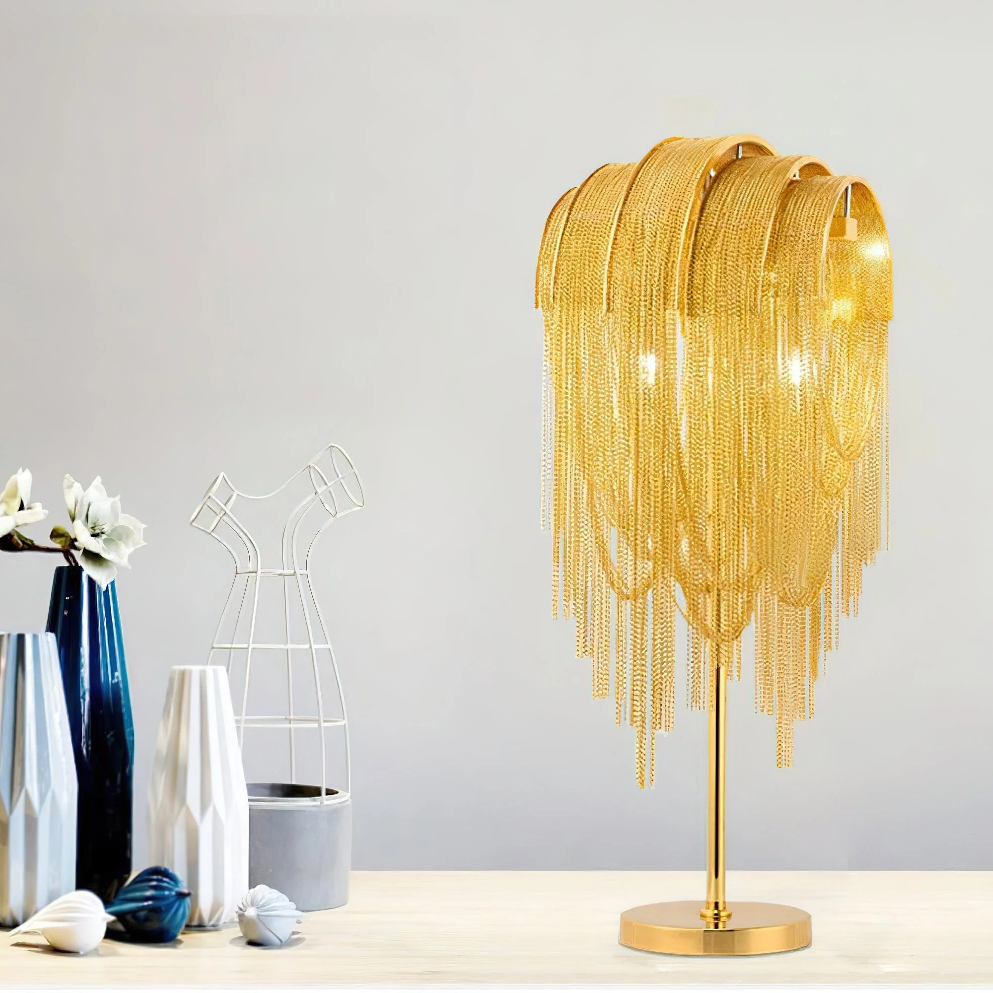 Chains Tassel Table Lamp - Image 6