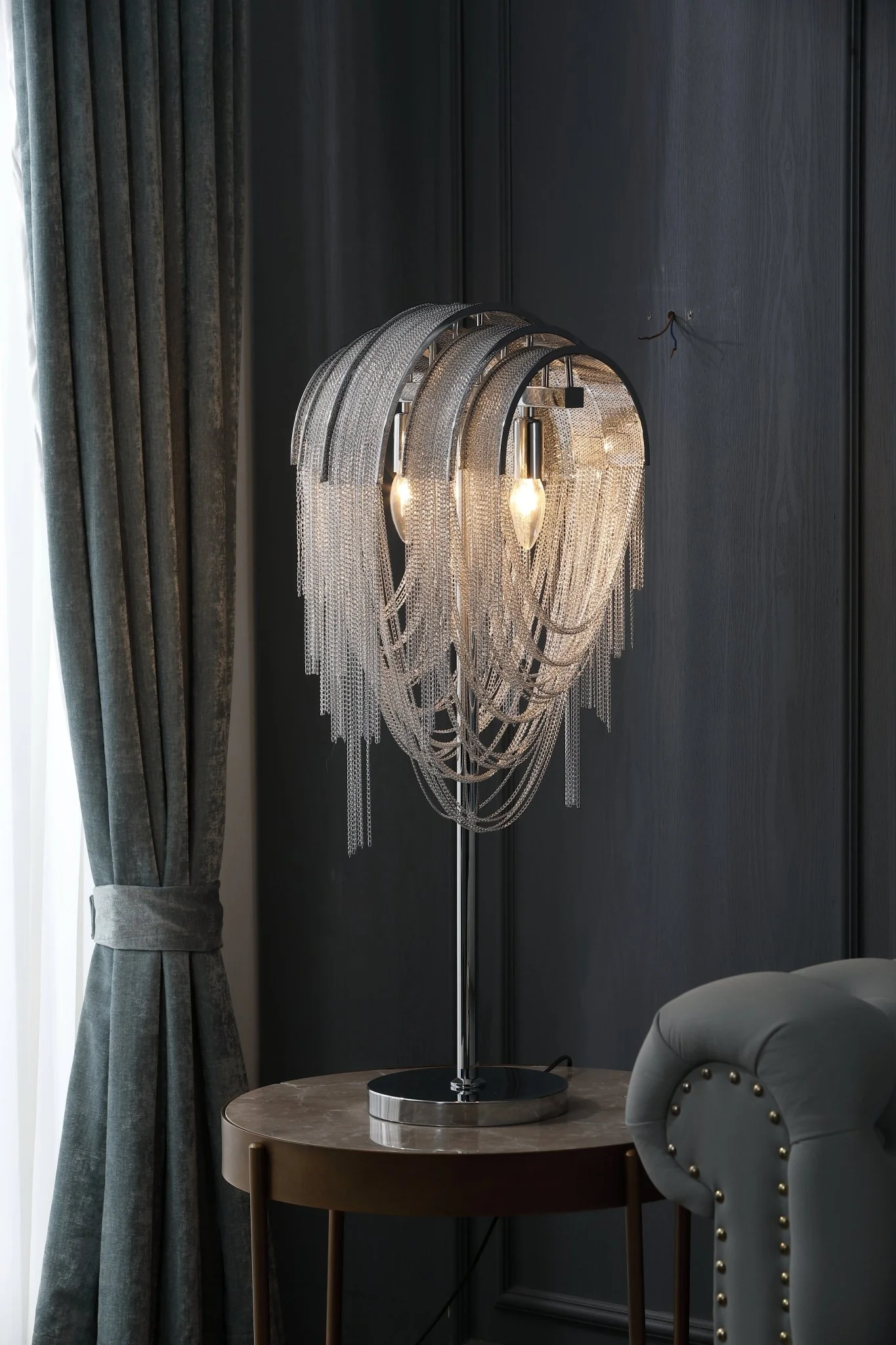 Chains Tassel Table Lamp - Image 8