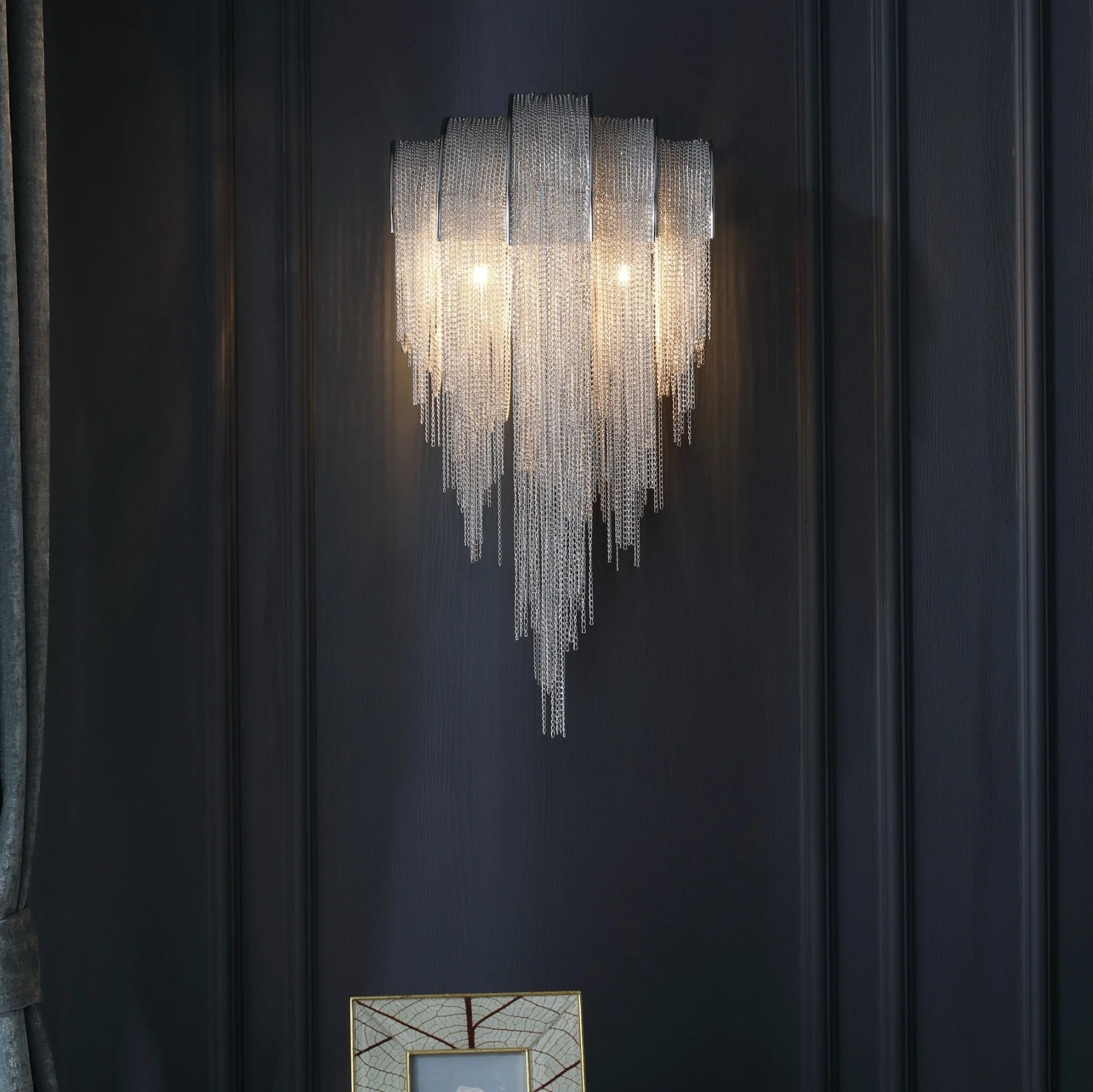 Chains Tassel Wall Lamp - Image 12