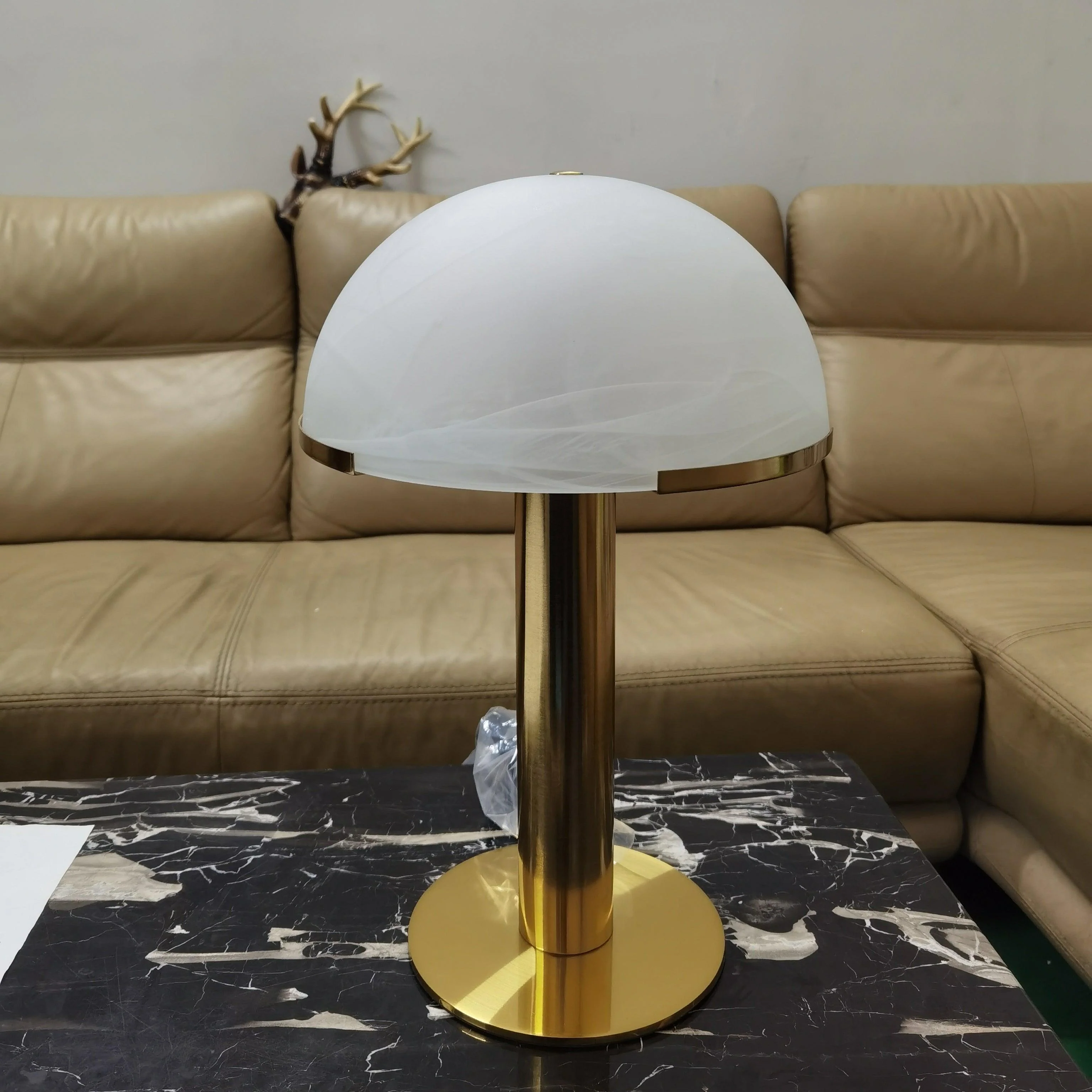 Elegance Alabaster Table Lamp - Image 38