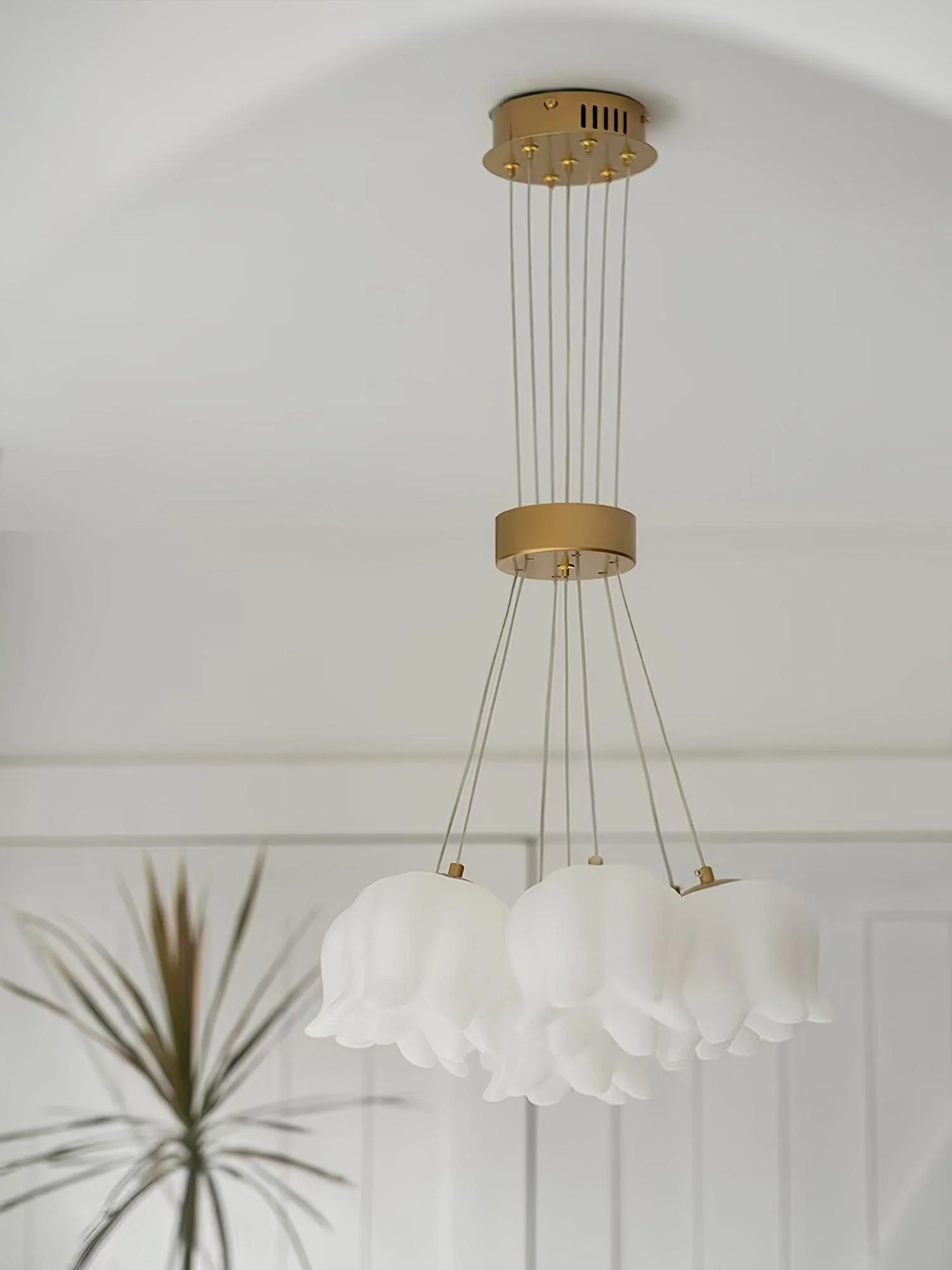 Elegant Floral Pendant Light - Image 27