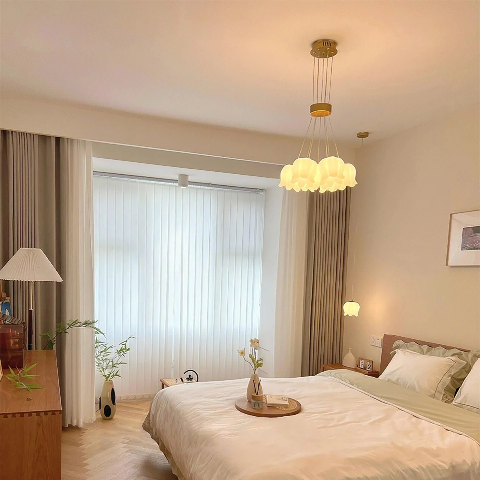 Elegant Floral Pendant Light - Image 5