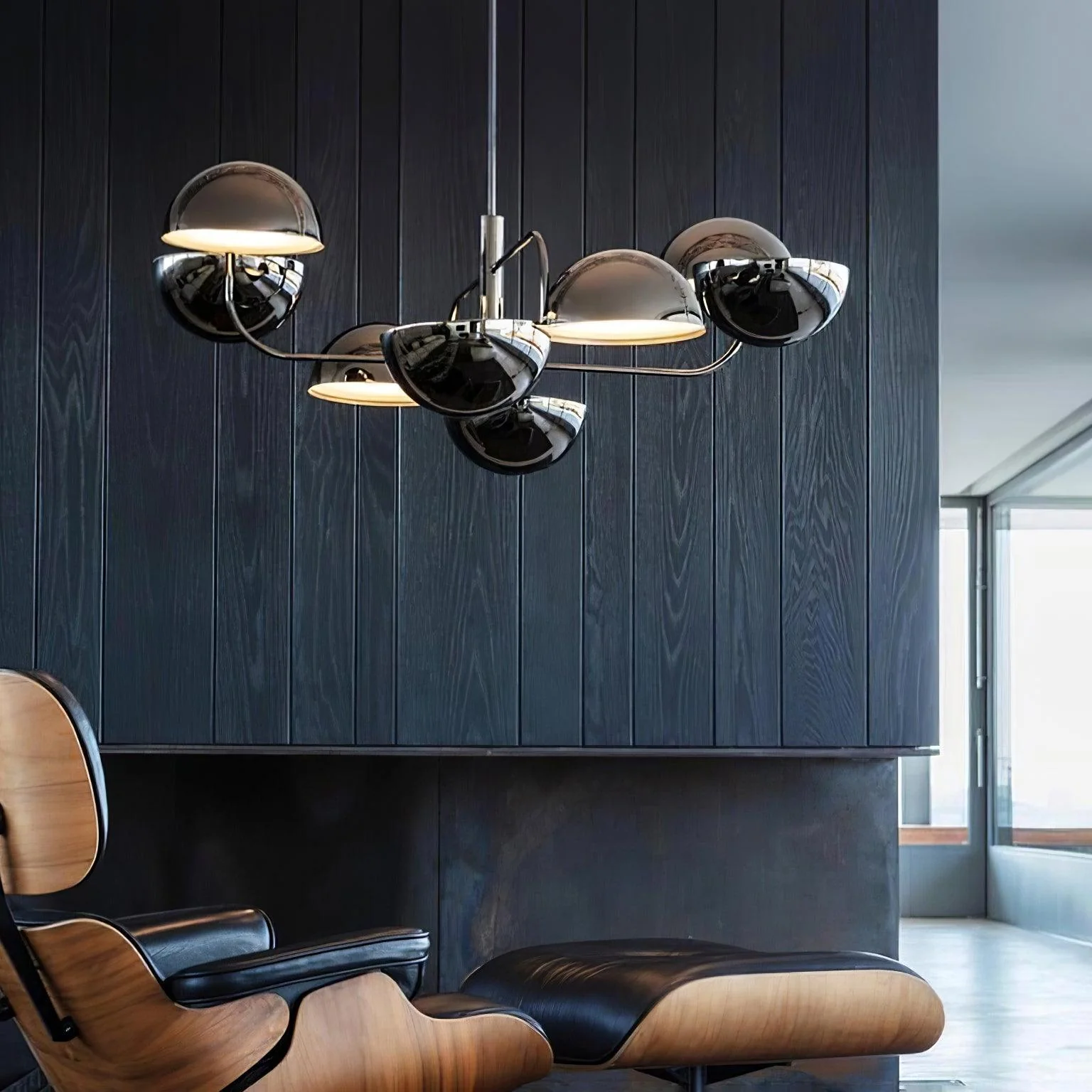 Elisabeth Penta Chandelier - Image 3