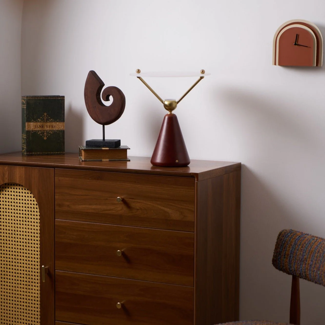 Equoray Table Lamp - Image 10