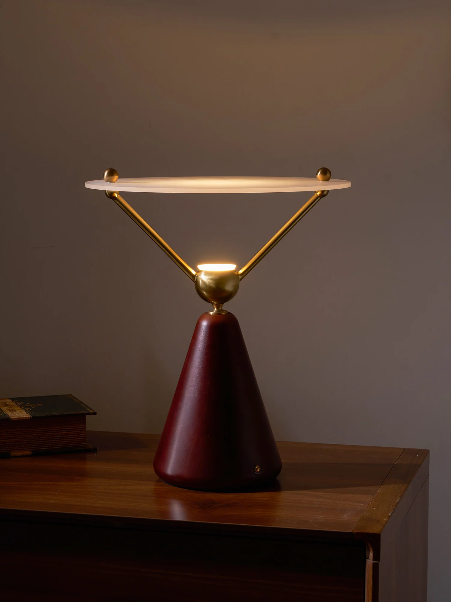 Equoray Table Lamp - Image 4