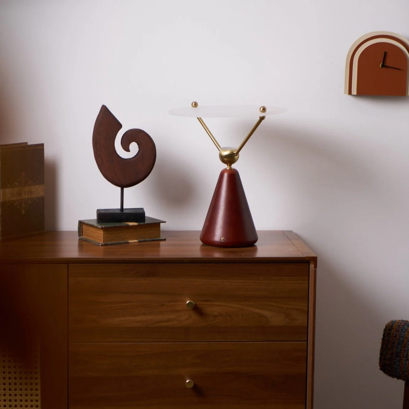 Equoray Table Lamp - Image 8