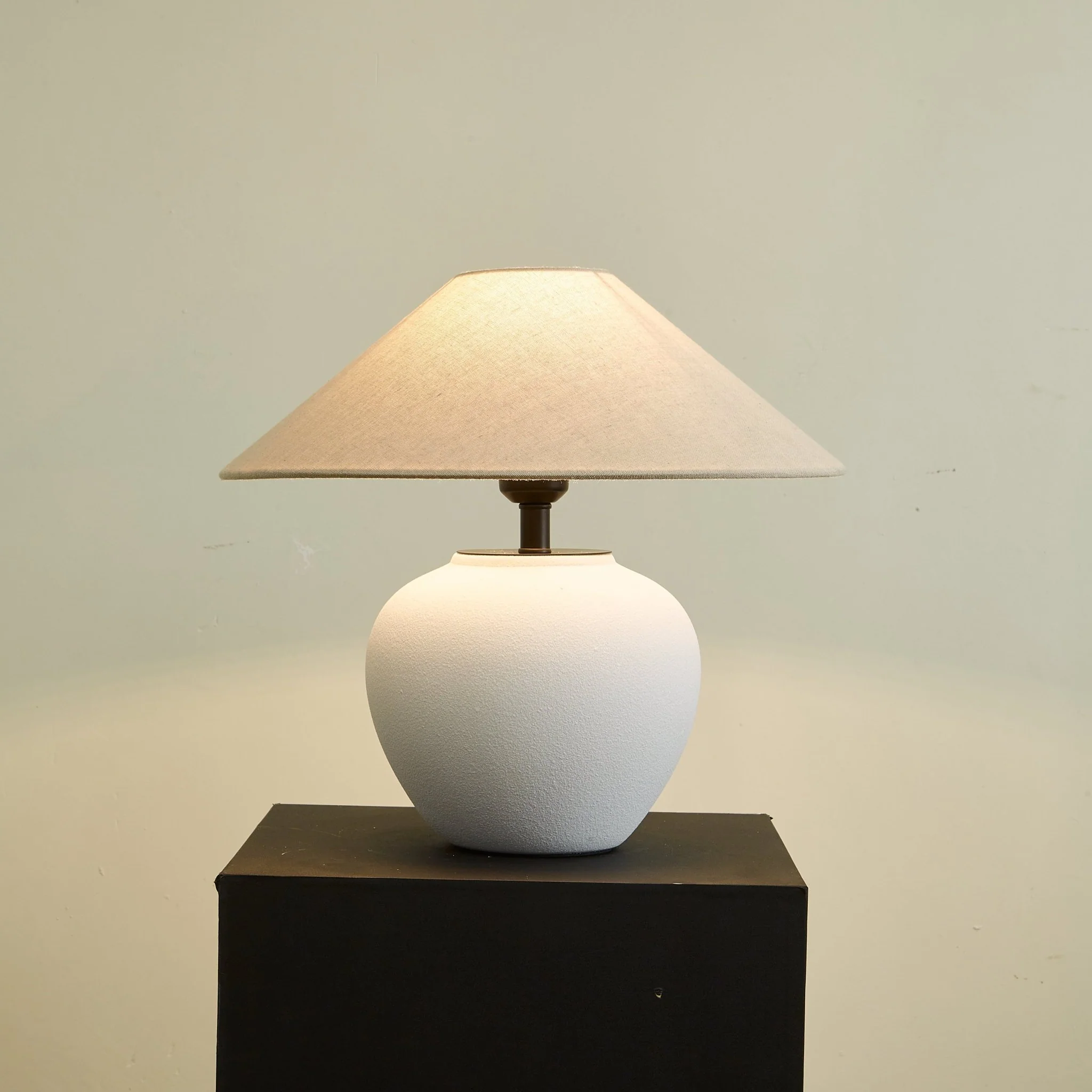 Erison Ceramic Table Lamp - Image 7