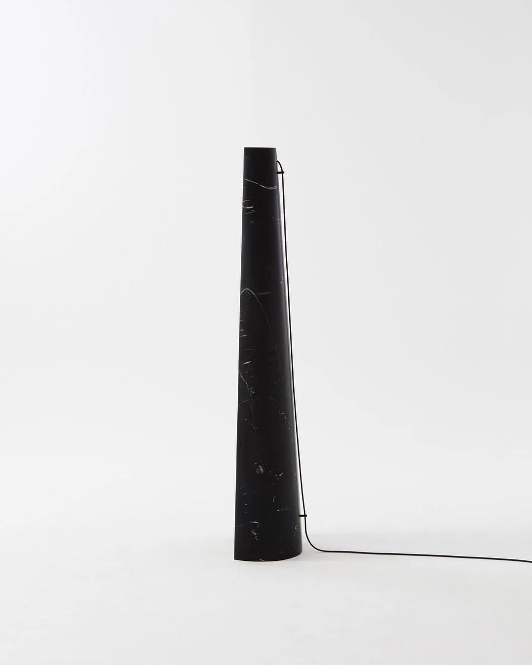 Estela Floor Lamp - Image 12