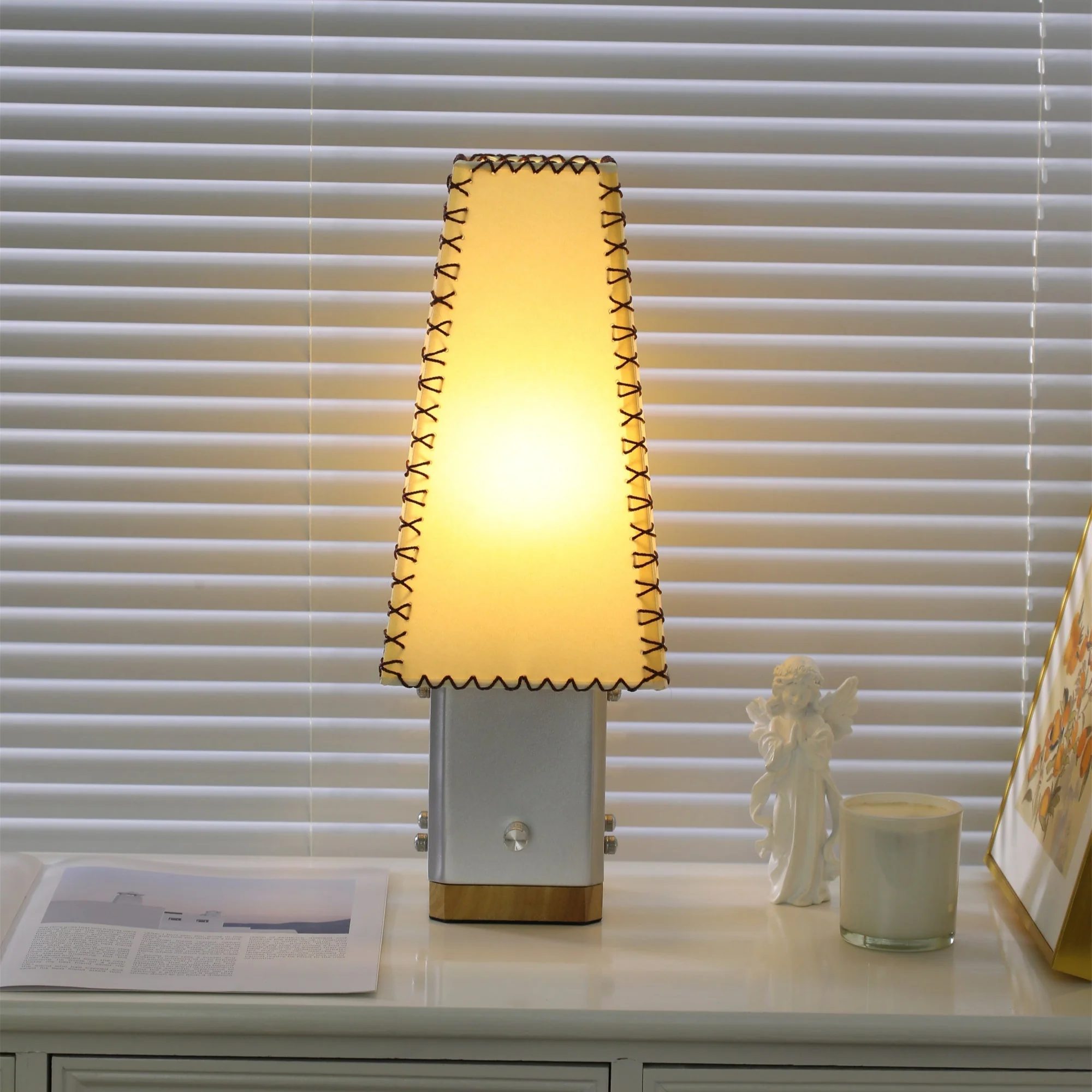 Estela Table Lamp - Image 8