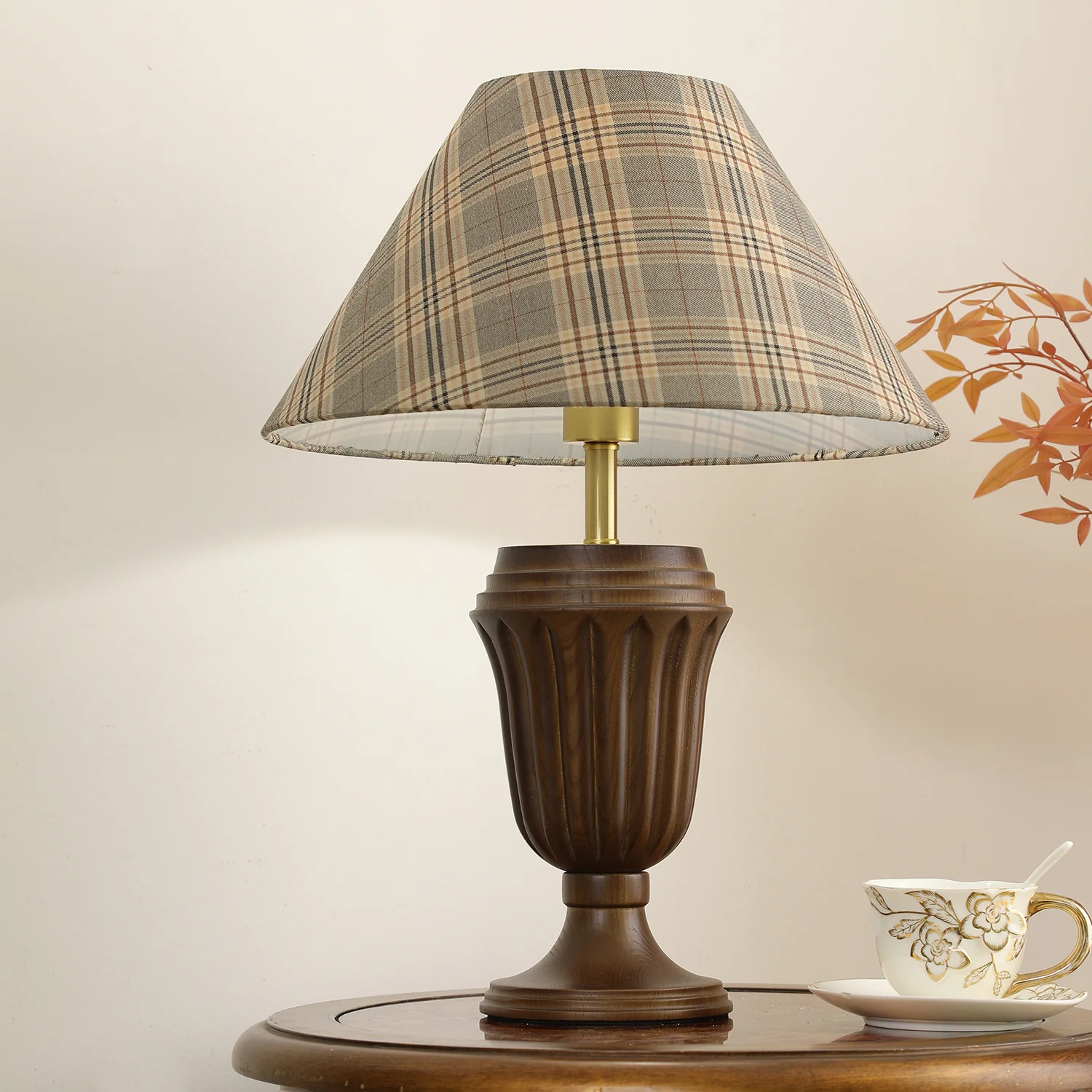 Evelyn Table Lamp - Image 10