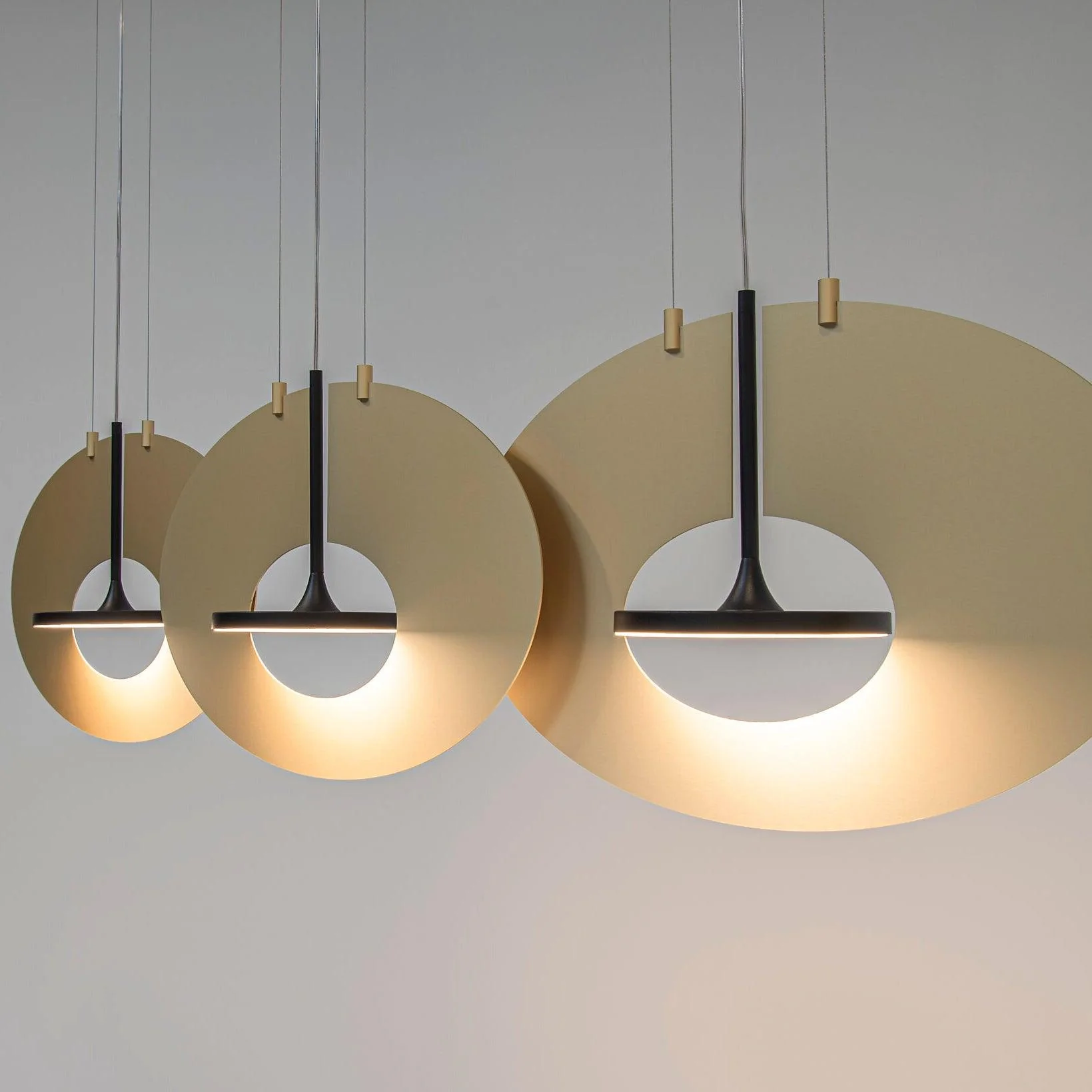 Eye In The Sky Pendant Light - Image 18