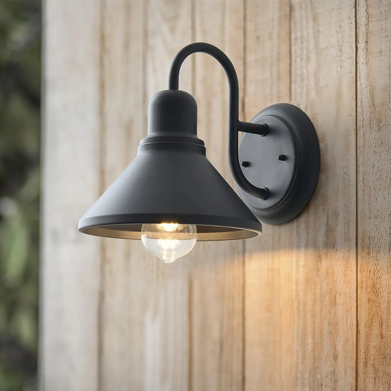 Fable Outdoor Wall Lamp - Image 2