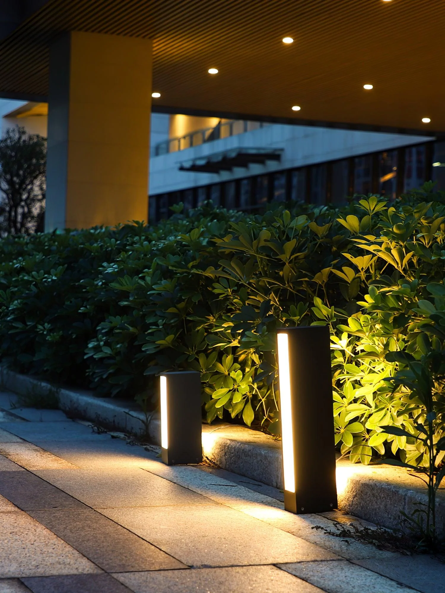 Faro Outdoor Post Lamp - Image 5