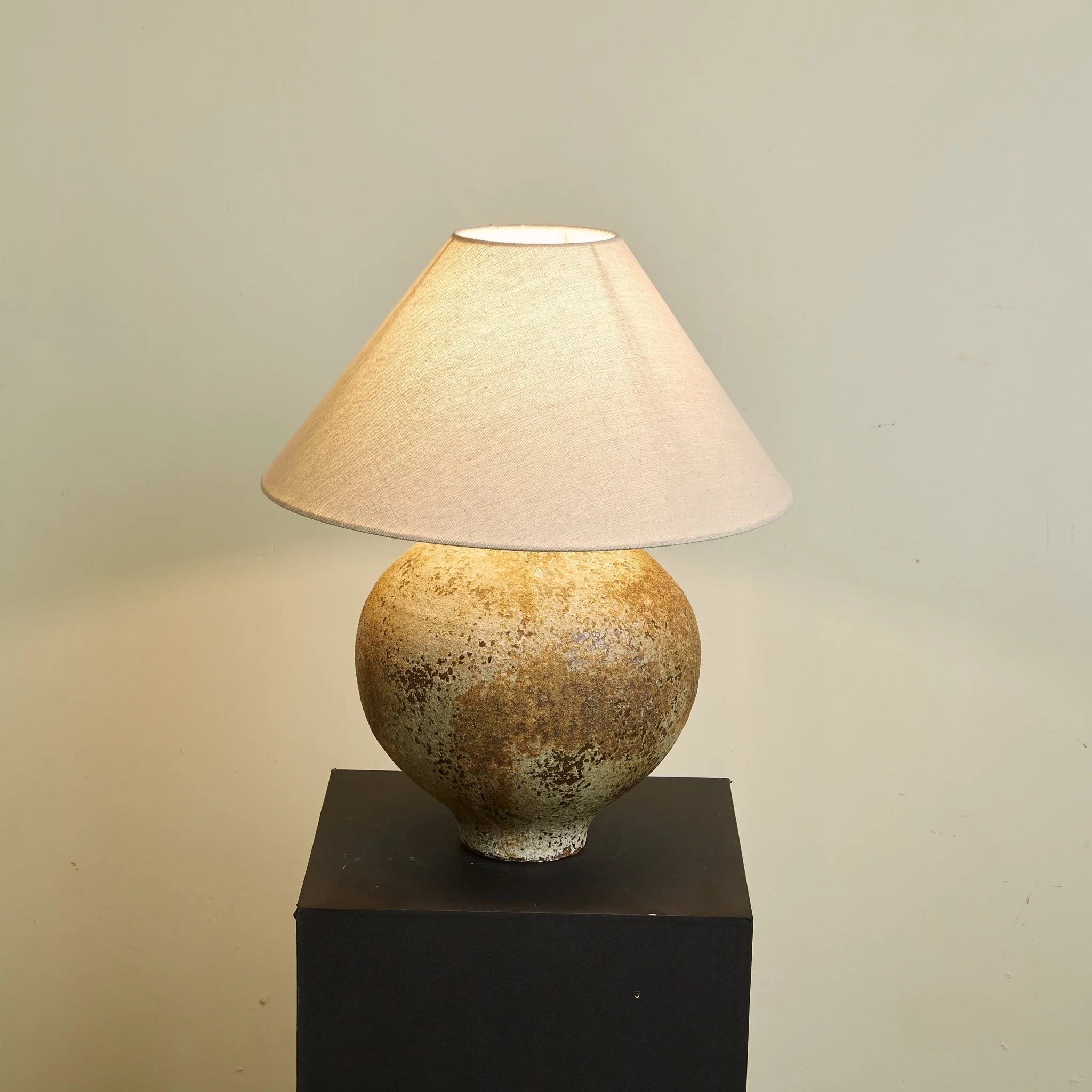Ferrosia Table Lamp - Image 10