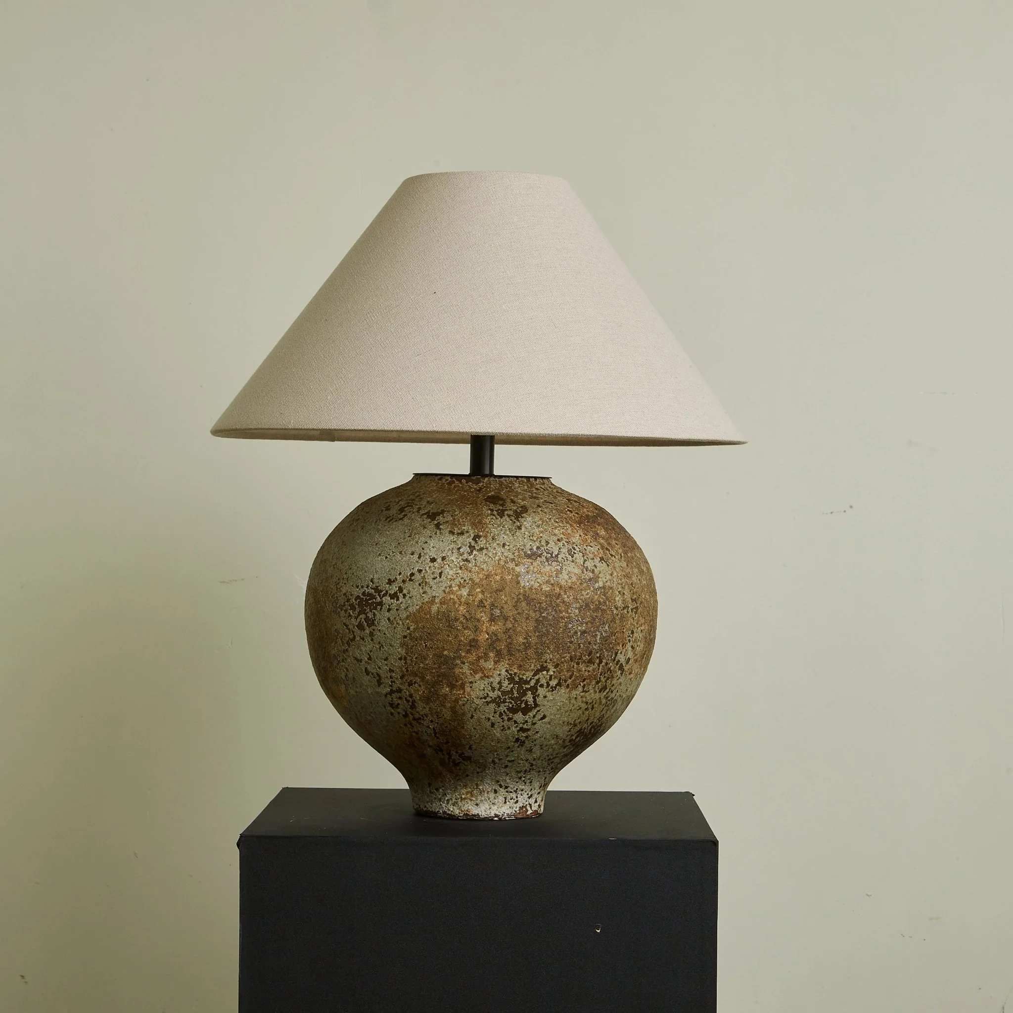 Ferrosia Table Lamp - Image 3