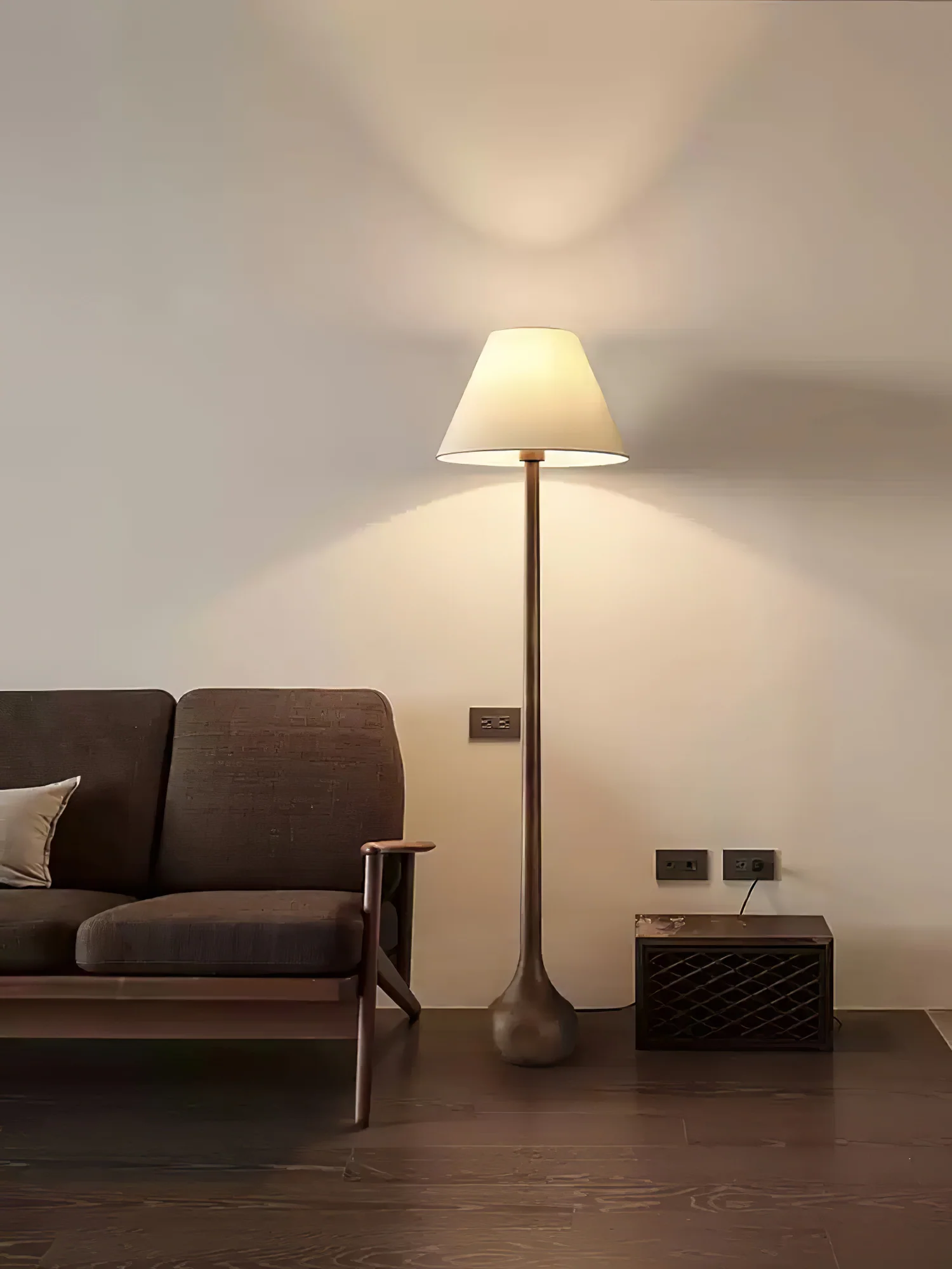Final Strike Floor Lamp - Image 26