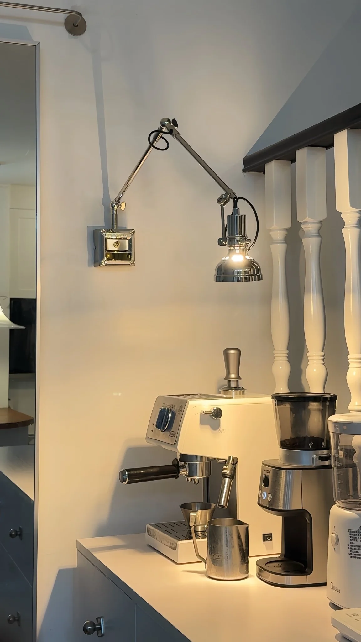 Flex Arm Wall Lamp - Image 9