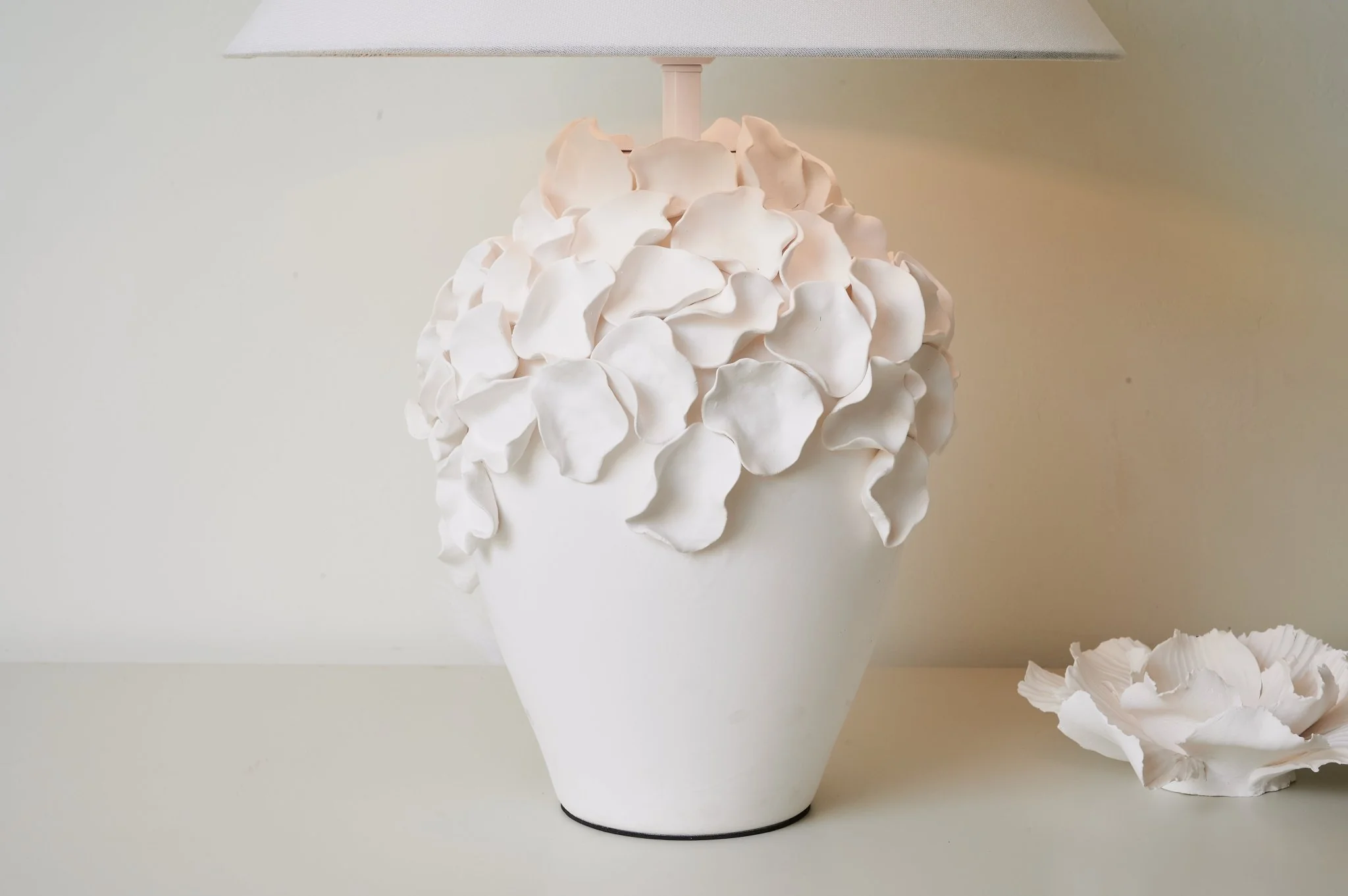 Florae Ceramic Table Lamp - Image 8