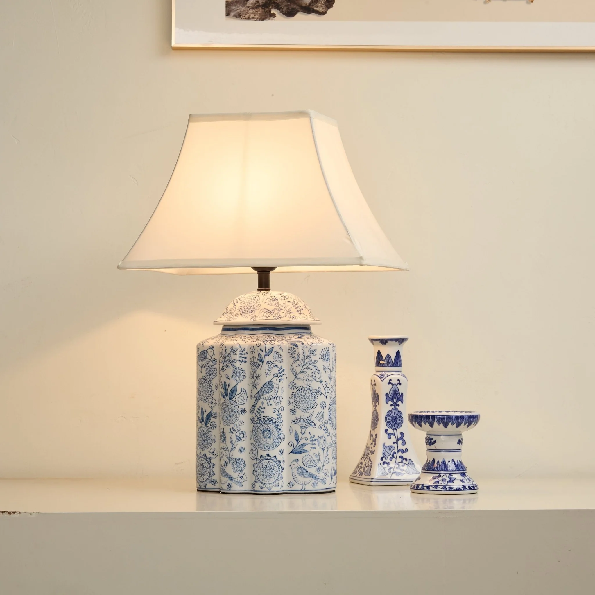 Floral Bird Jar Table Lamp - Image 6