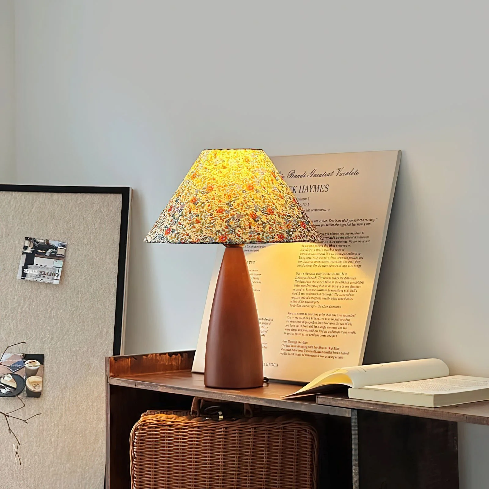 Amelia Blossom Table Lamp - Image 5