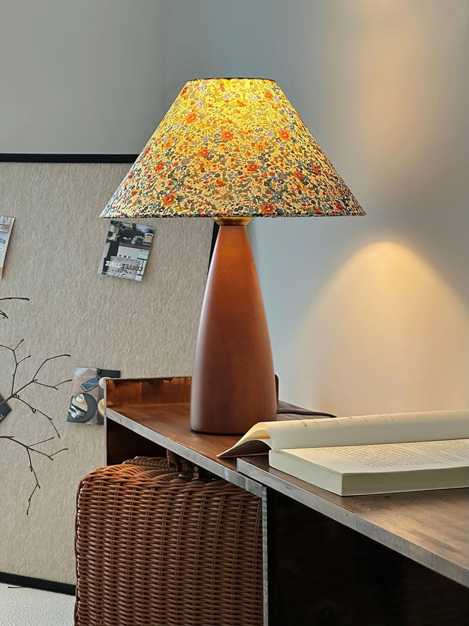 Amelia Blossom Table Lamp - Image 6