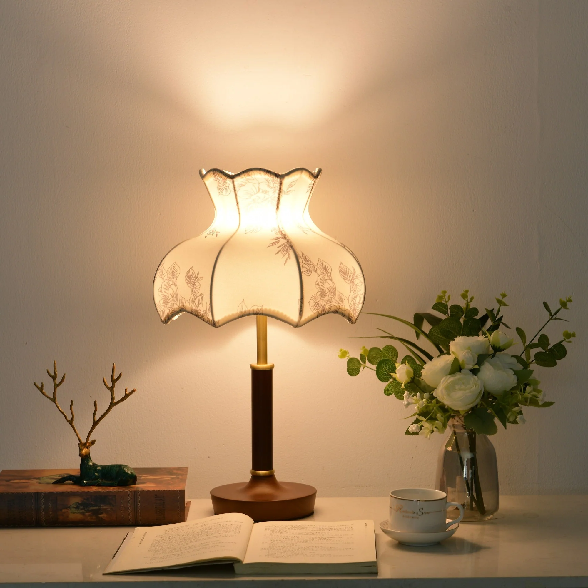 Florence Blossom Table Lamp - Image 4