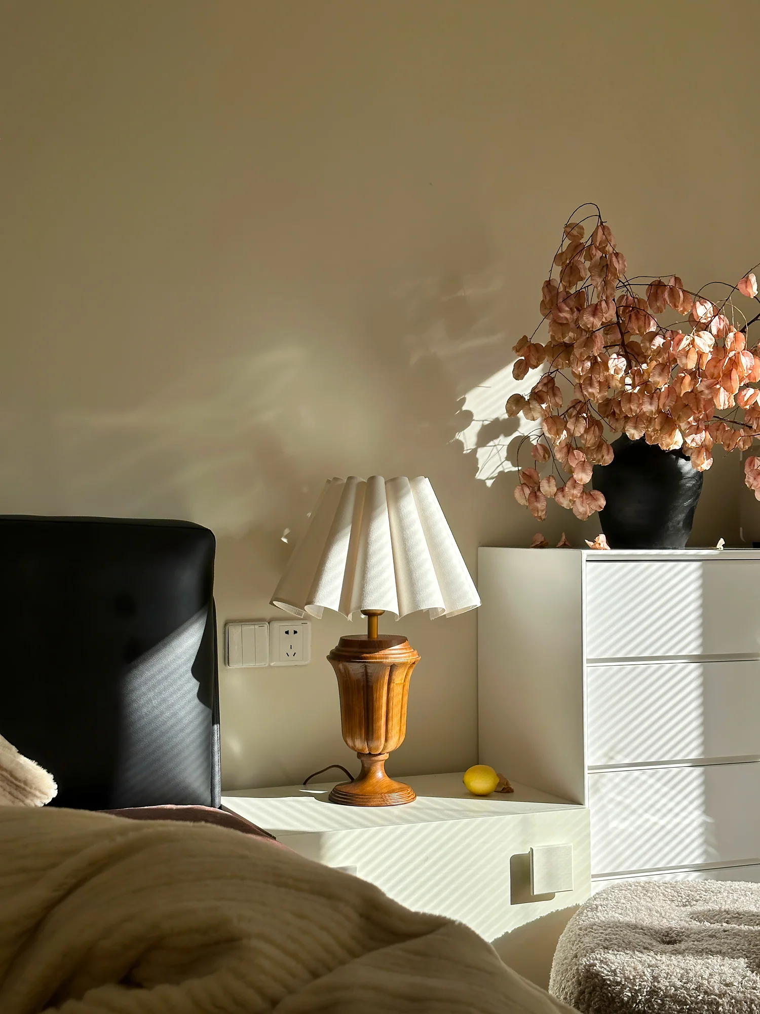 Florence Tulip Table Lamp - Image 18