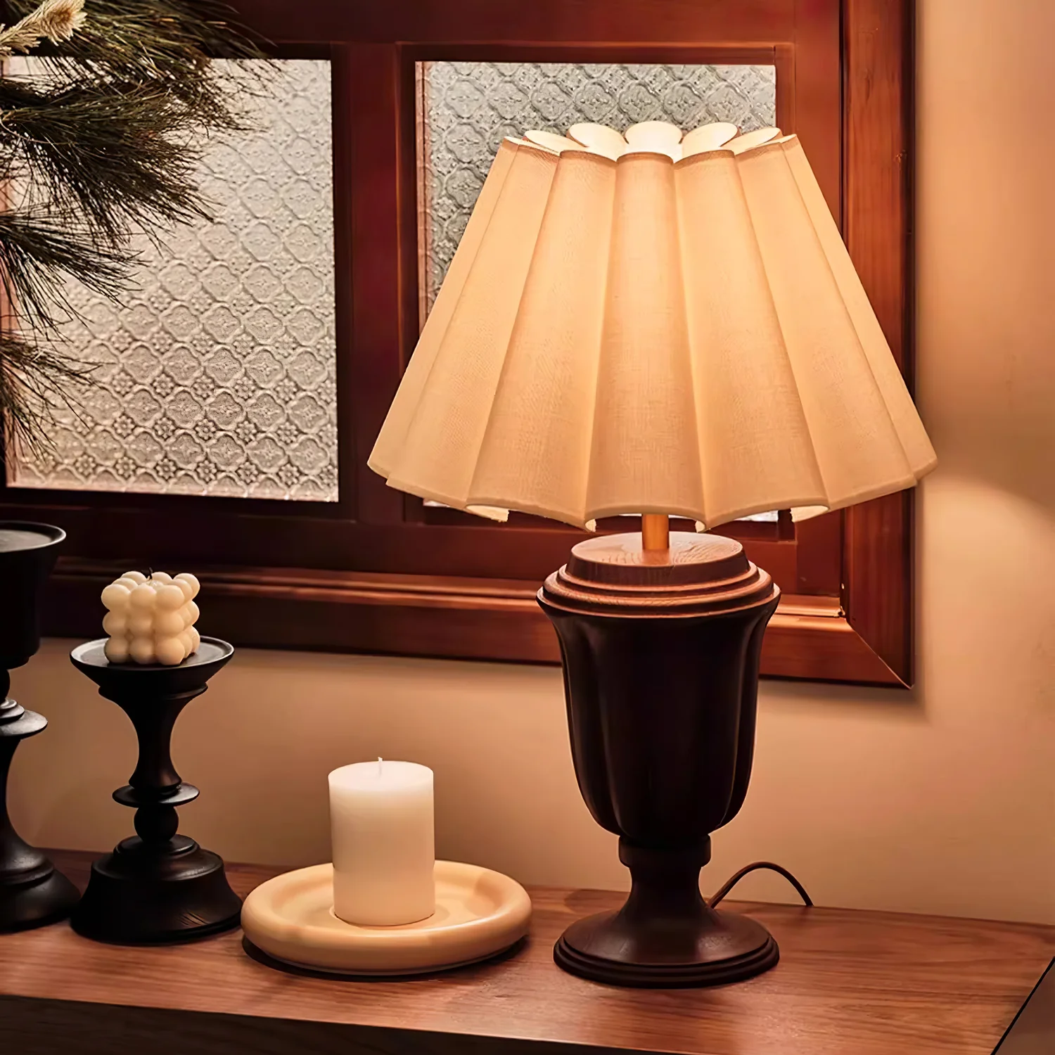 Florence Tulip Table Lamp - Image 3