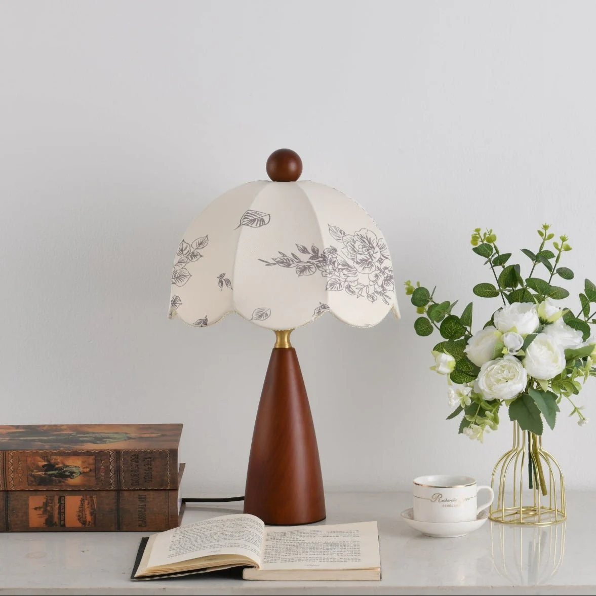 Florina Blossom Table Lamp - Image 5