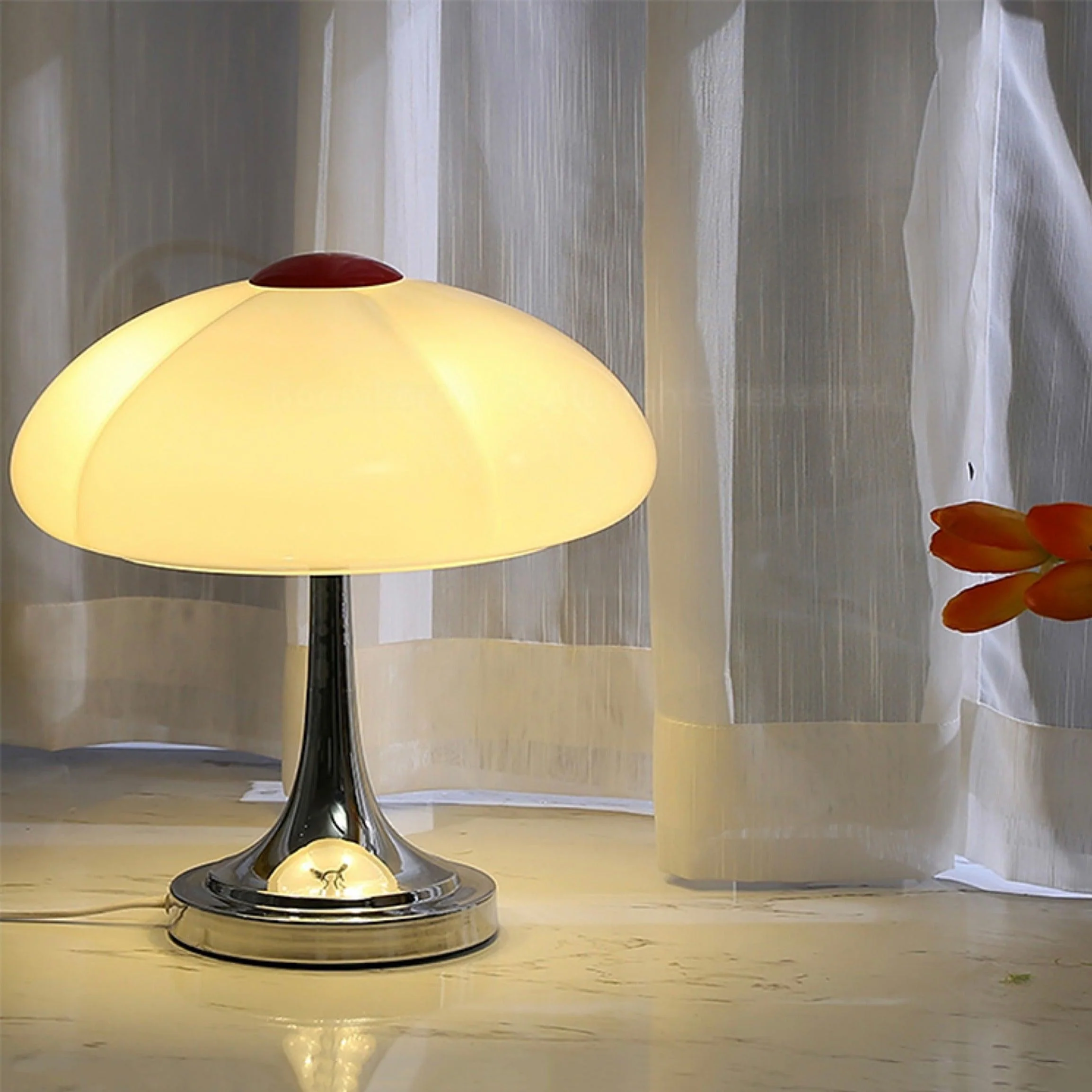 Flower Petal Table Lamp - Image 10