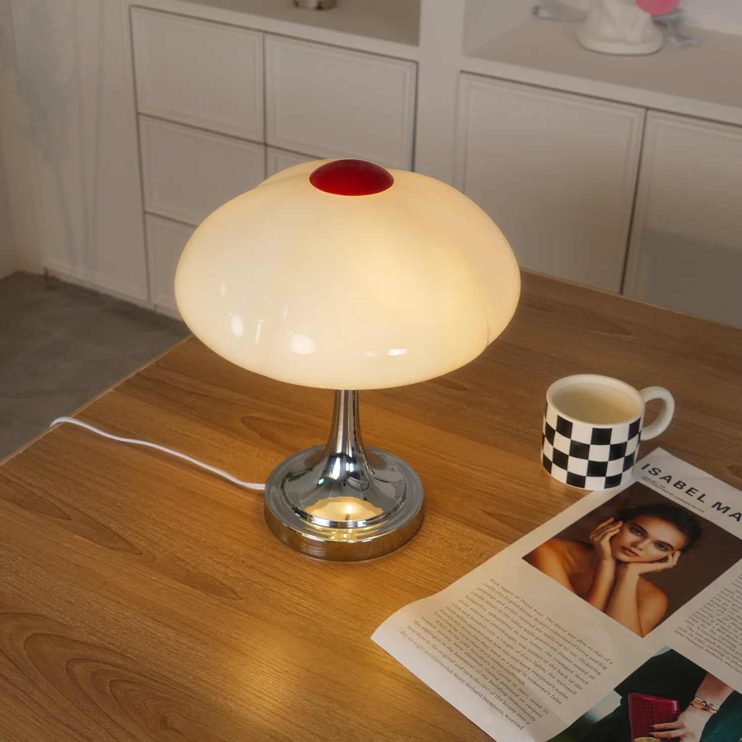 Flower Petal Table Lamp - Image 11