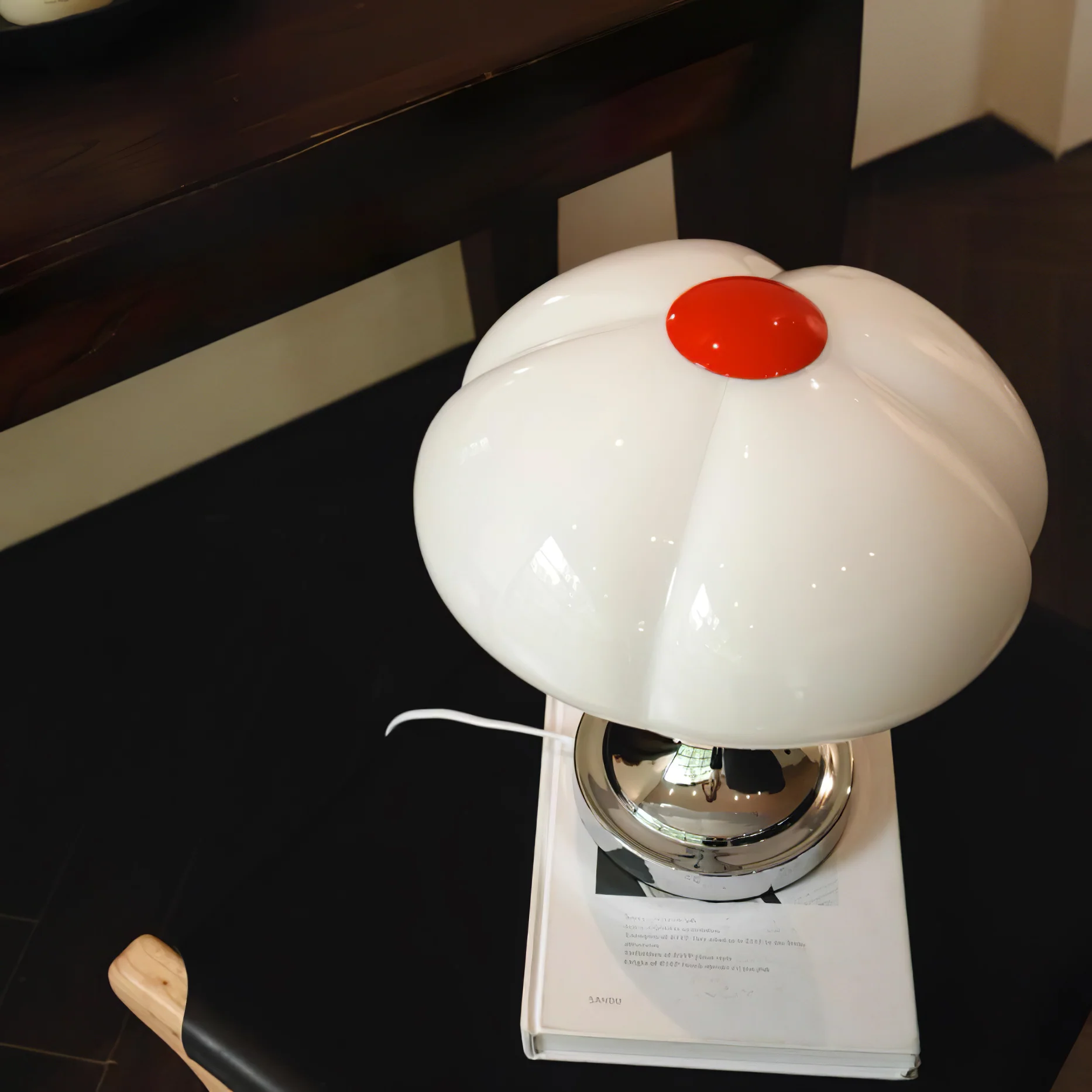 Flower Petal Table Lamp - Image 24
