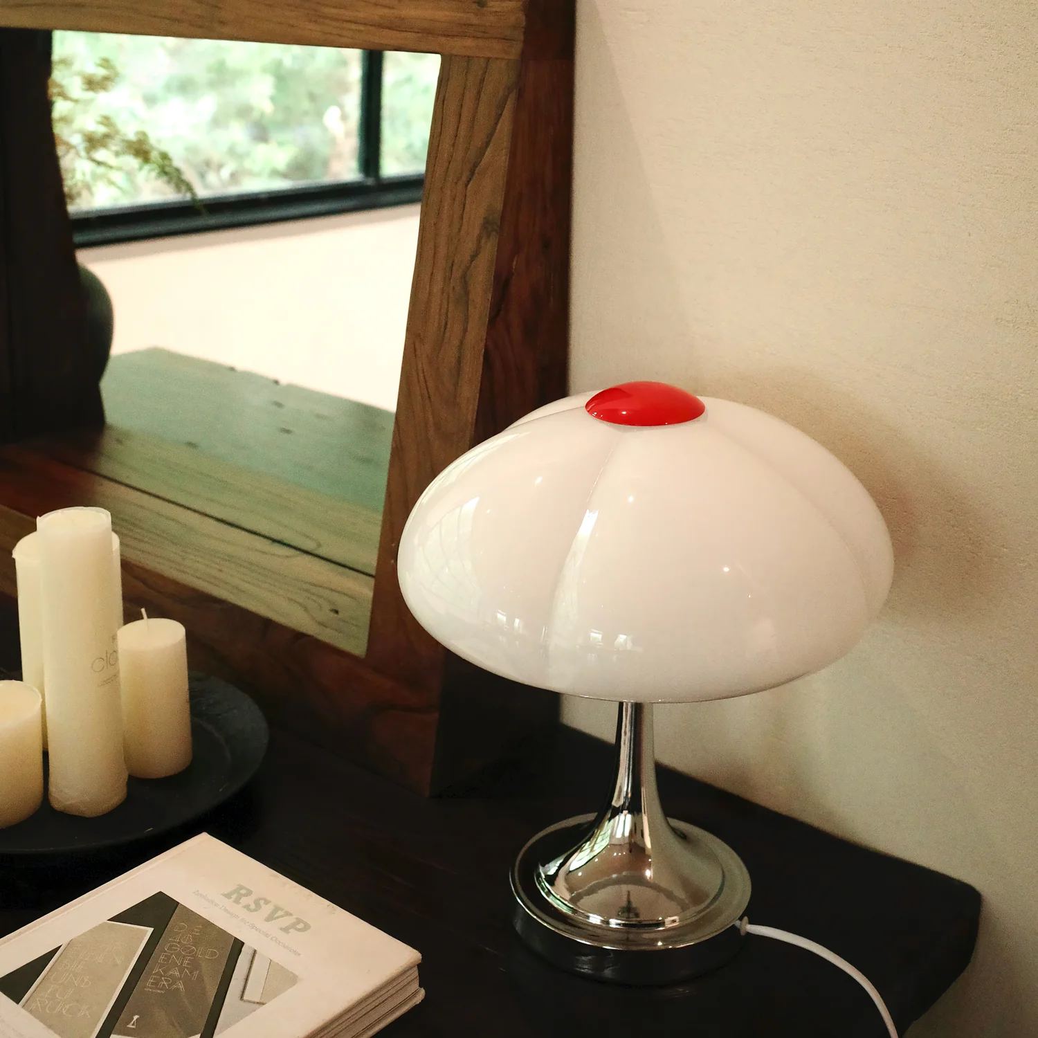 Flower Petal Table Lamp - Image 25